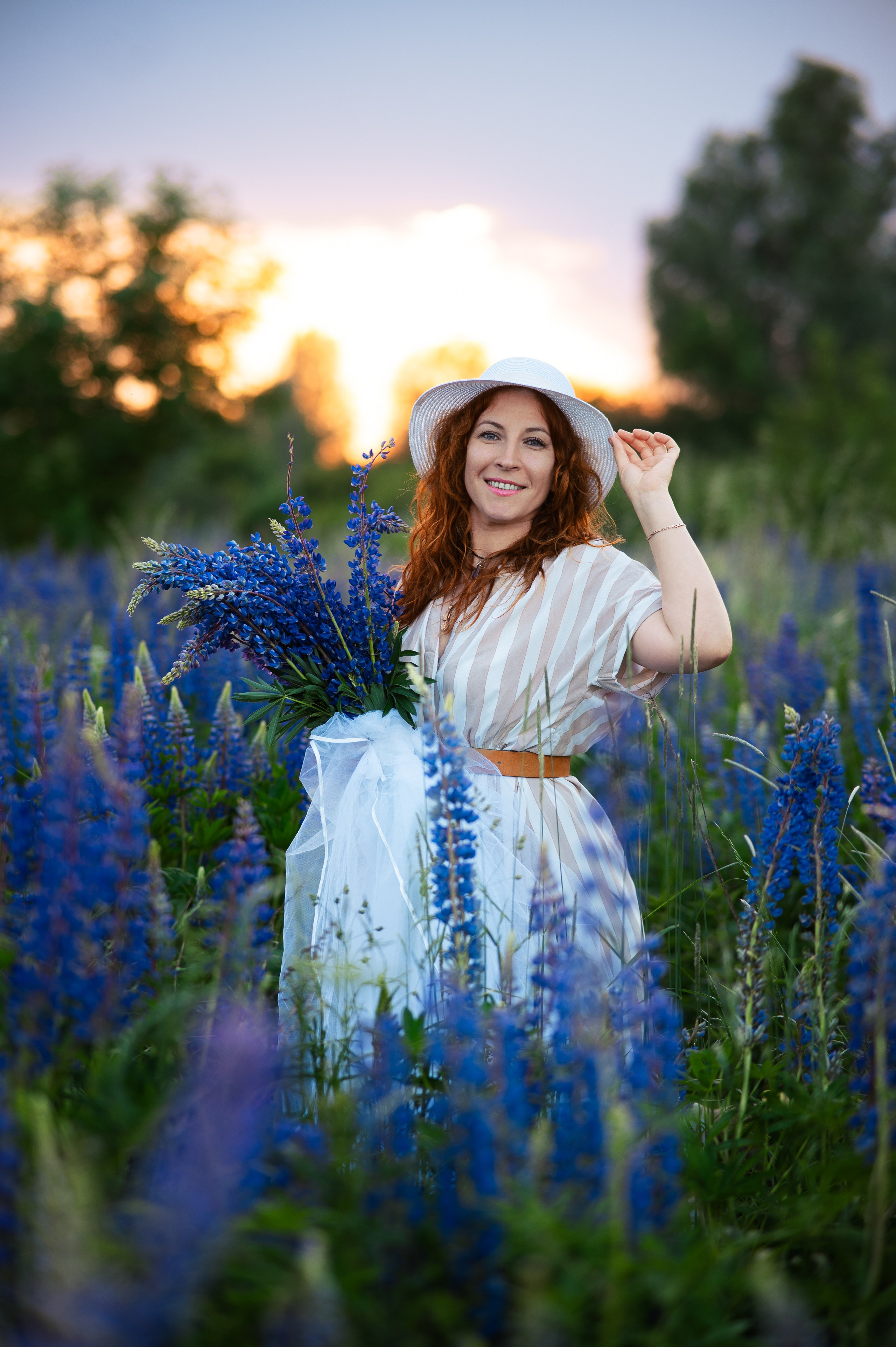 «Анастасия» в люпиновом поле. Фотосъемка и видеосъемка в Калининграде Liveemotion.pro