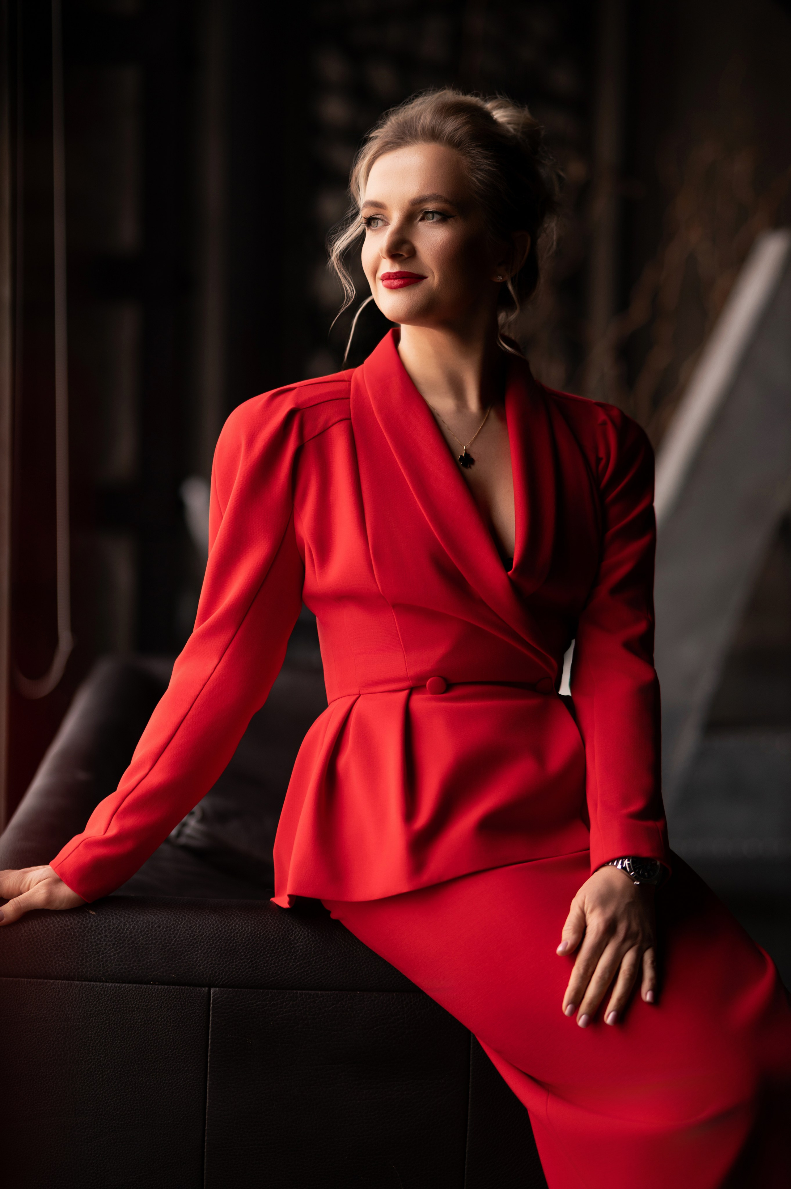 Женский портрет в низком ключе