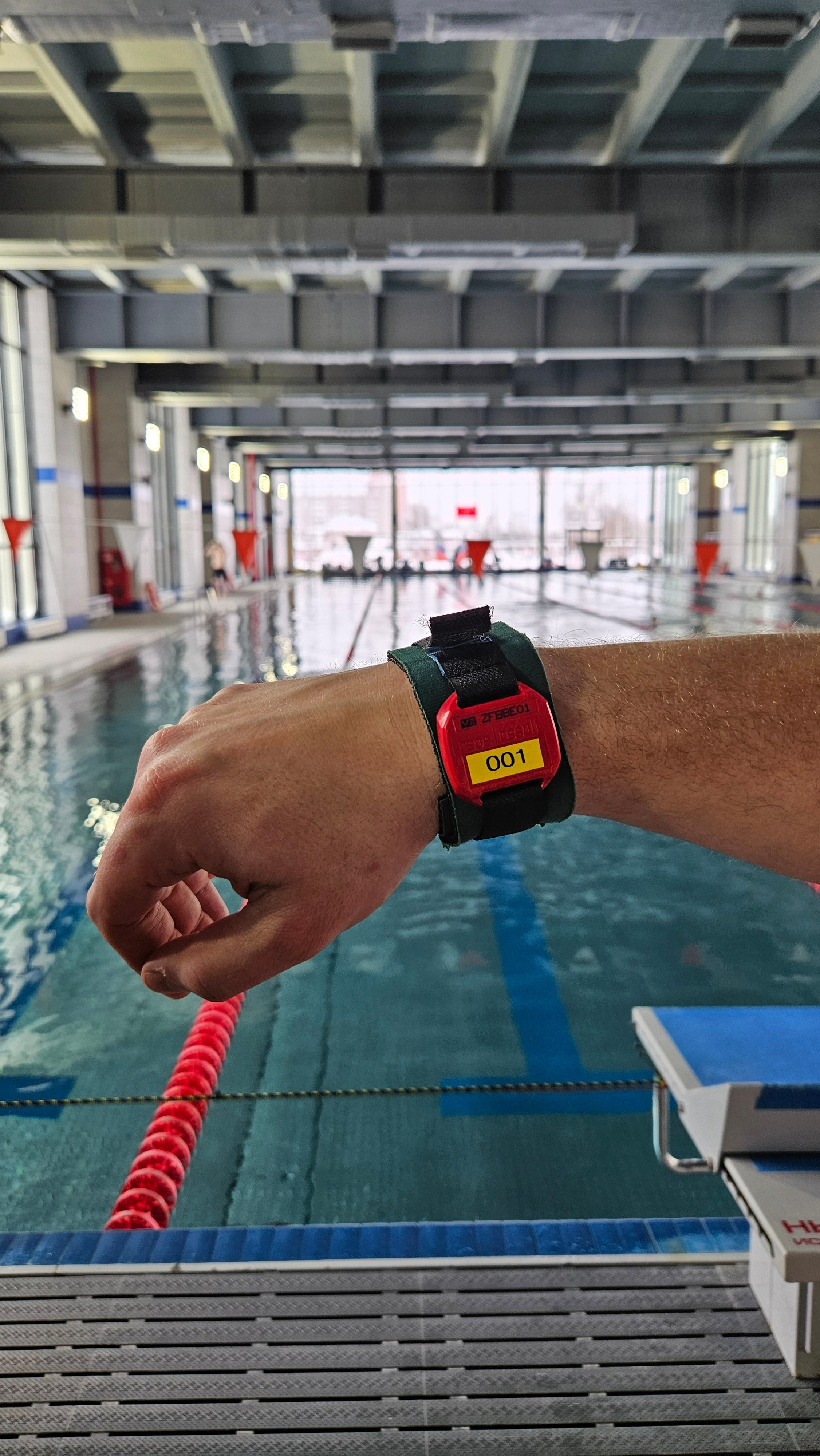 Стартовый номер - 001. Он же оказался и финишным