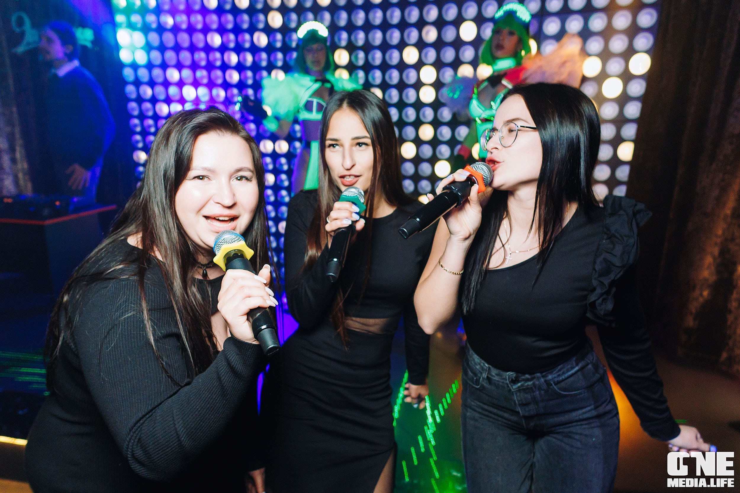 Фоторепортаж из караоке-клуба Эйфория. One Media Life: фоторепортажи, фотоотчеты с мероприятий и заведений