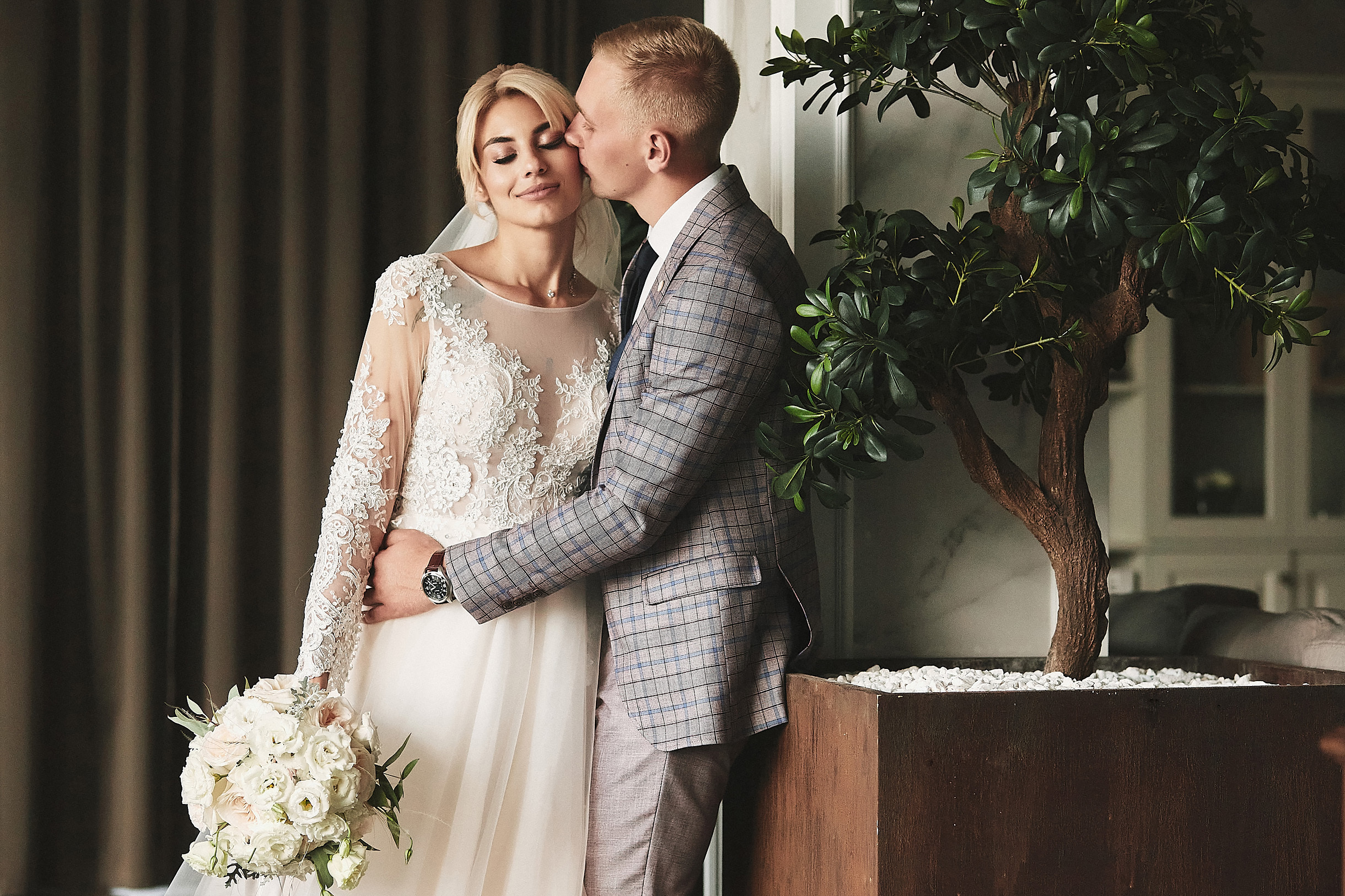 Анонс со свадьбы Ивана и Елены. Свадебный и семейный фотограф Владимир Карамышев