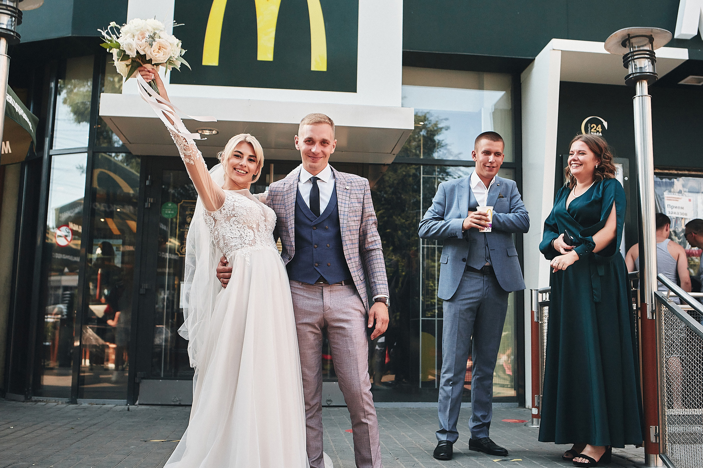 Анонс со свадьбы Ивана и Елены. Свадебный и семейный фотограф Владимир Карамышев