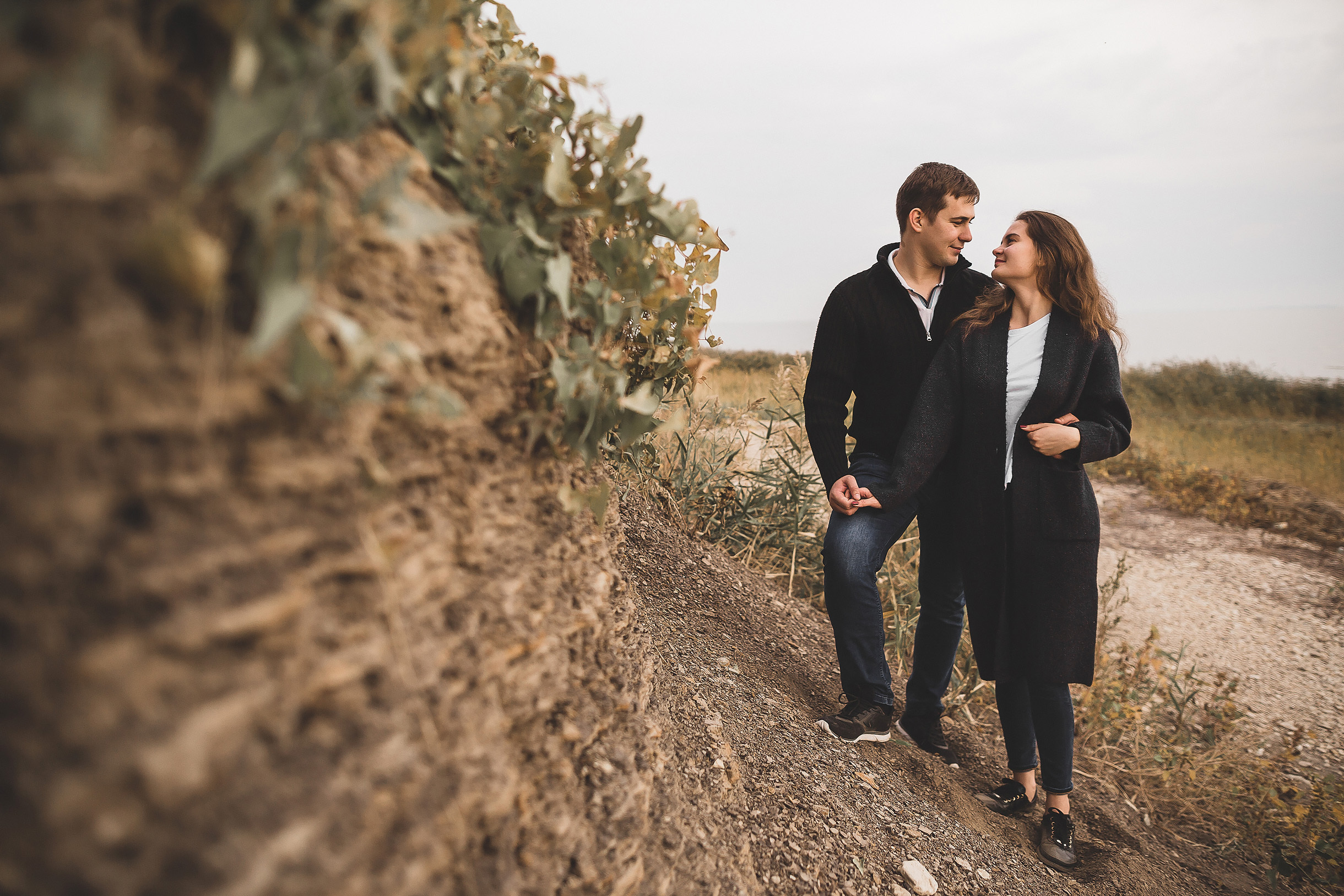 Предсвадебная прогулка Александра и Анастасии. Свадебный и семейный фотограф Владимир Карамышев