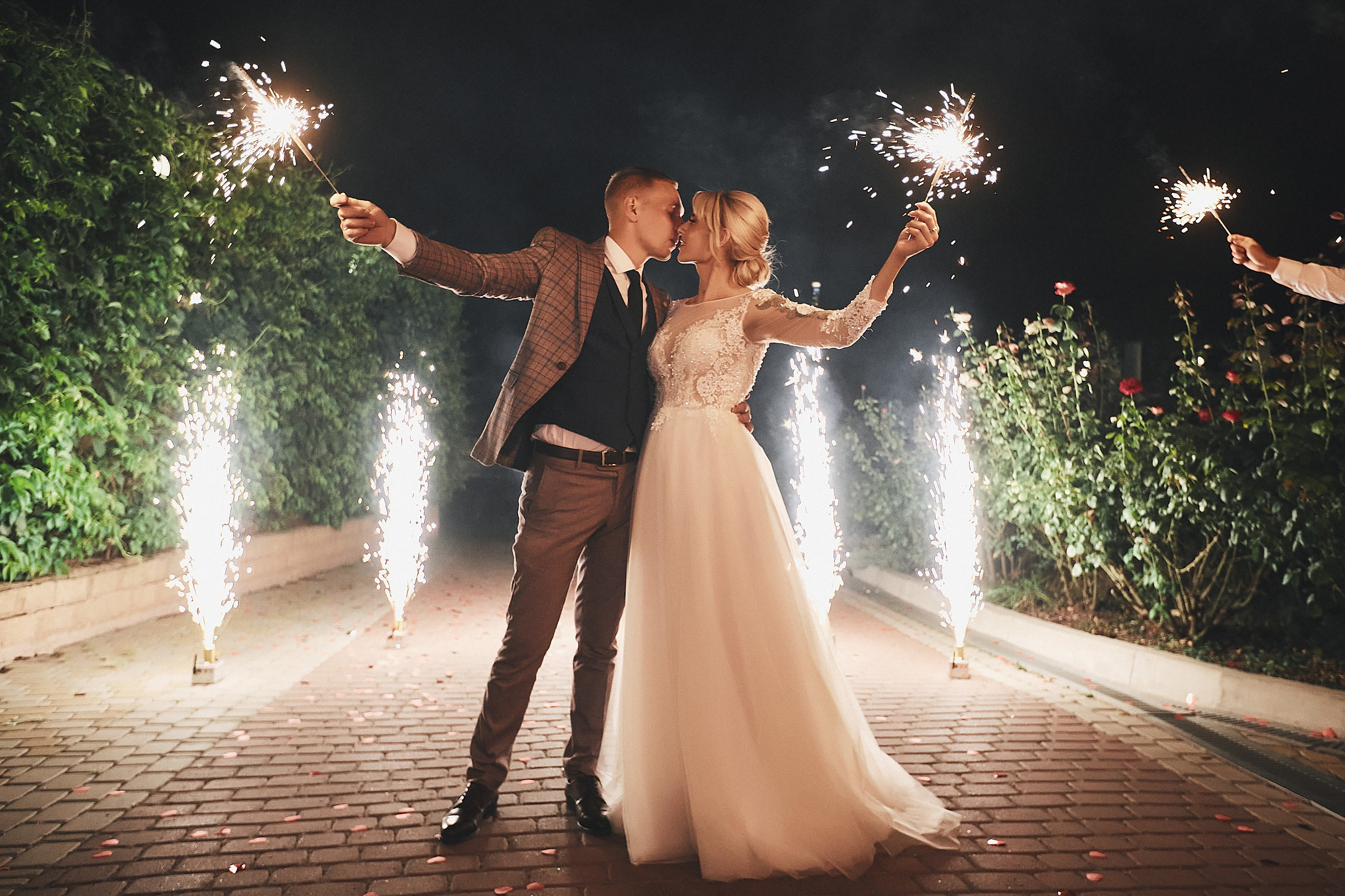 Анонс со свадьбы Ивана и Елены. Свадебный и семейный фотограф Владимир Карамышев