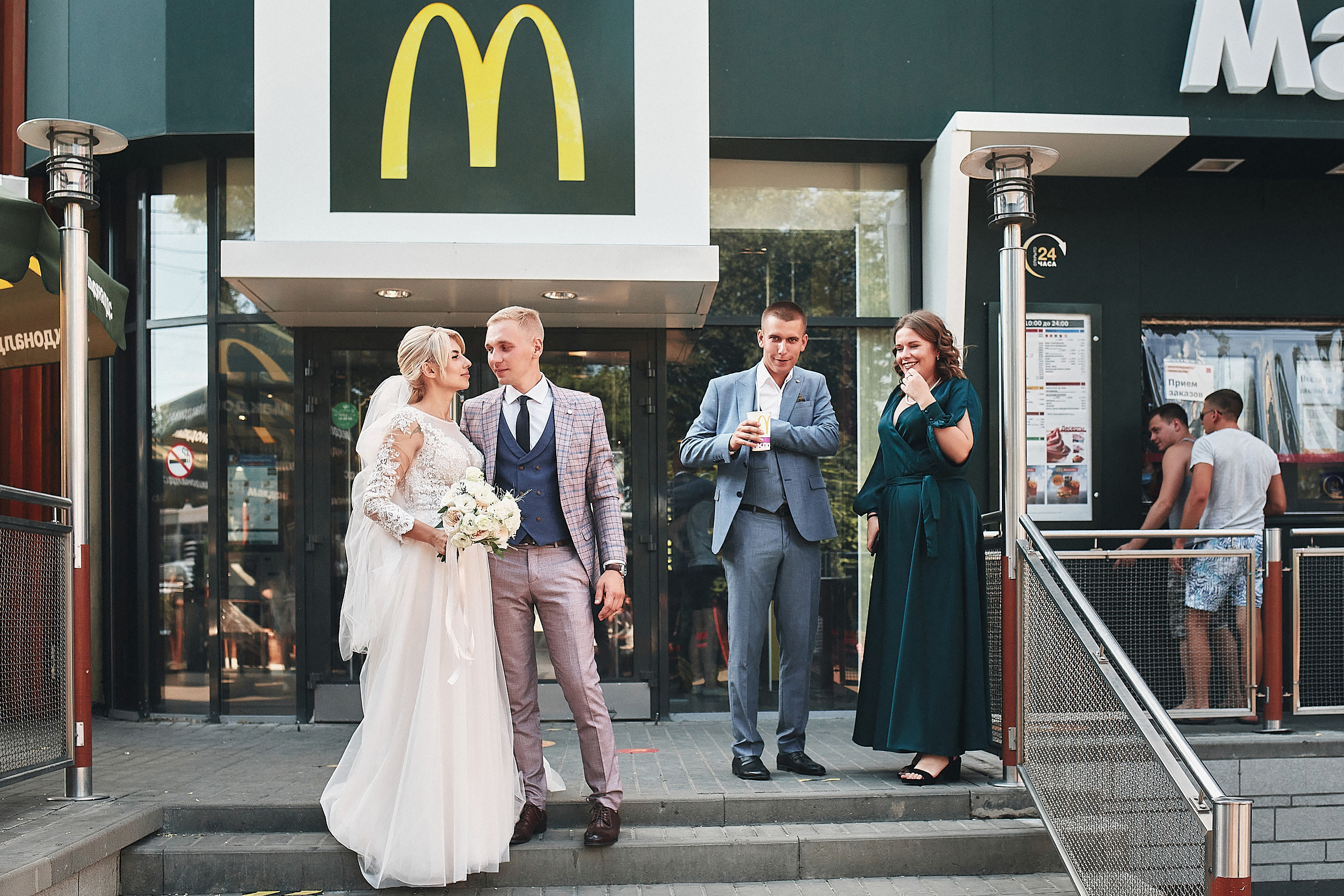 Анонс со свадьбы Ивана и Елены. Свадебный и семейный фотограф Владимир Карамышев