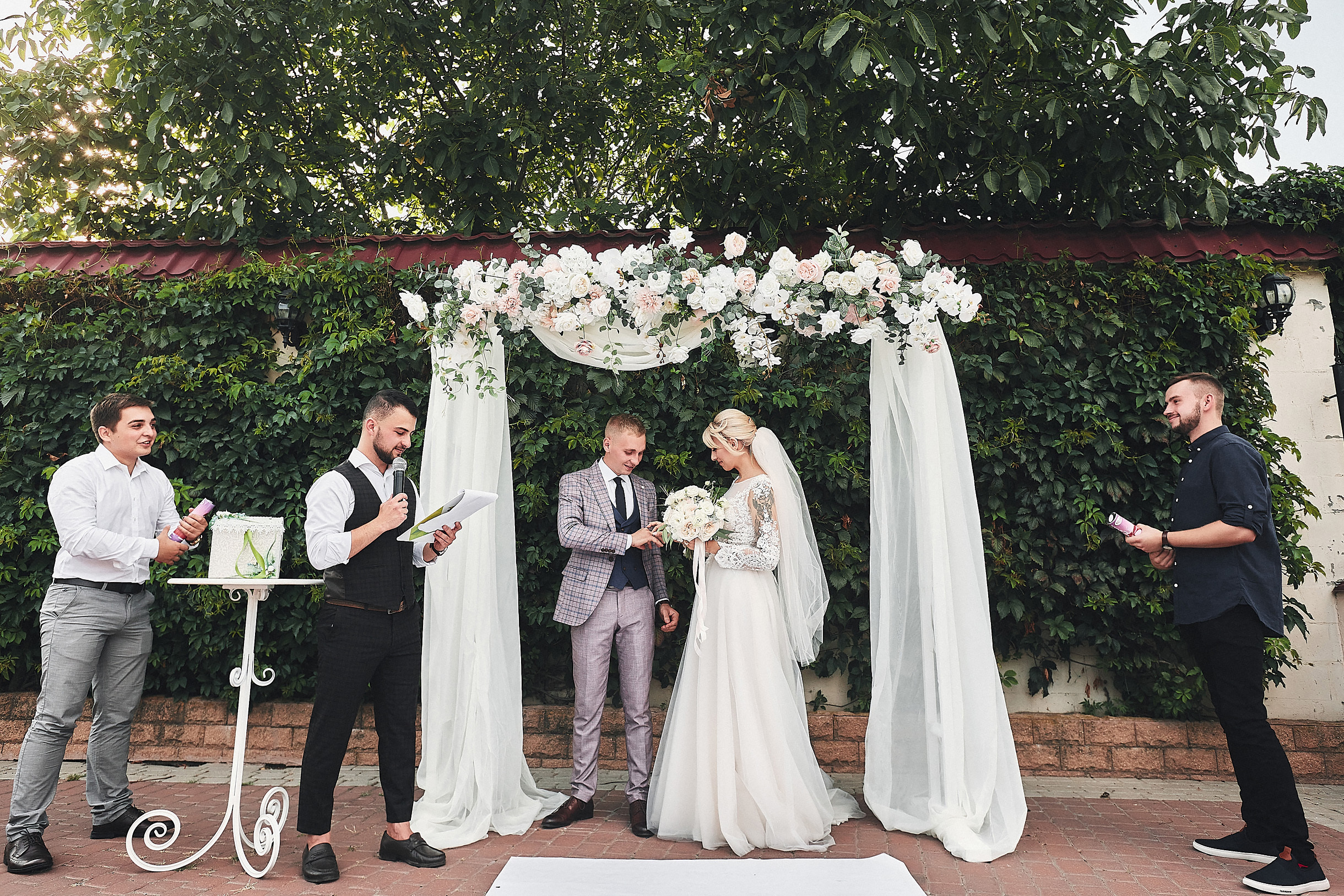 Анонс со свадьбы Ивана и Елены. Свадебный и семейный фотограф Владимир Карамышев