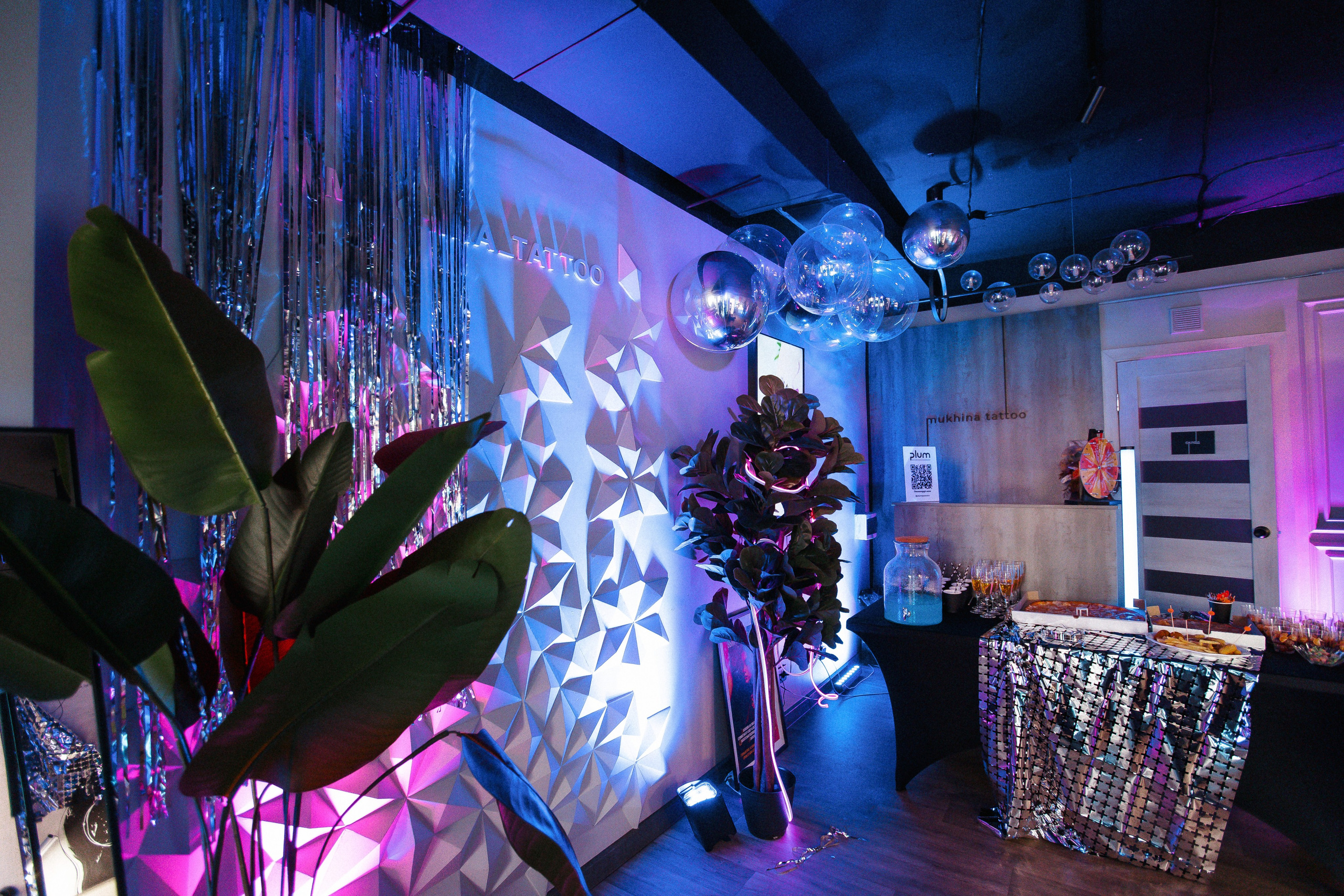 Walk-In Day в стиле киберпанк в тату-студии MUKHINA TATTOO. СВОИ. ФОТООТЧЕТЫ-СОБЫТИЯ-МЕСТА