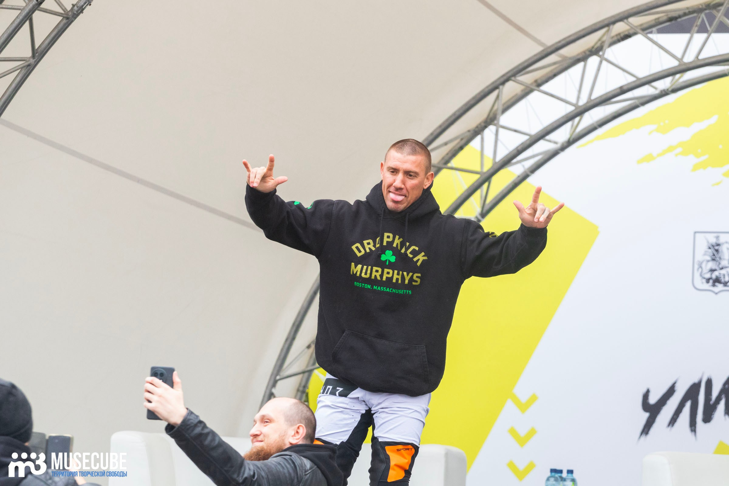 Уличный драйв. Концертный фотограф