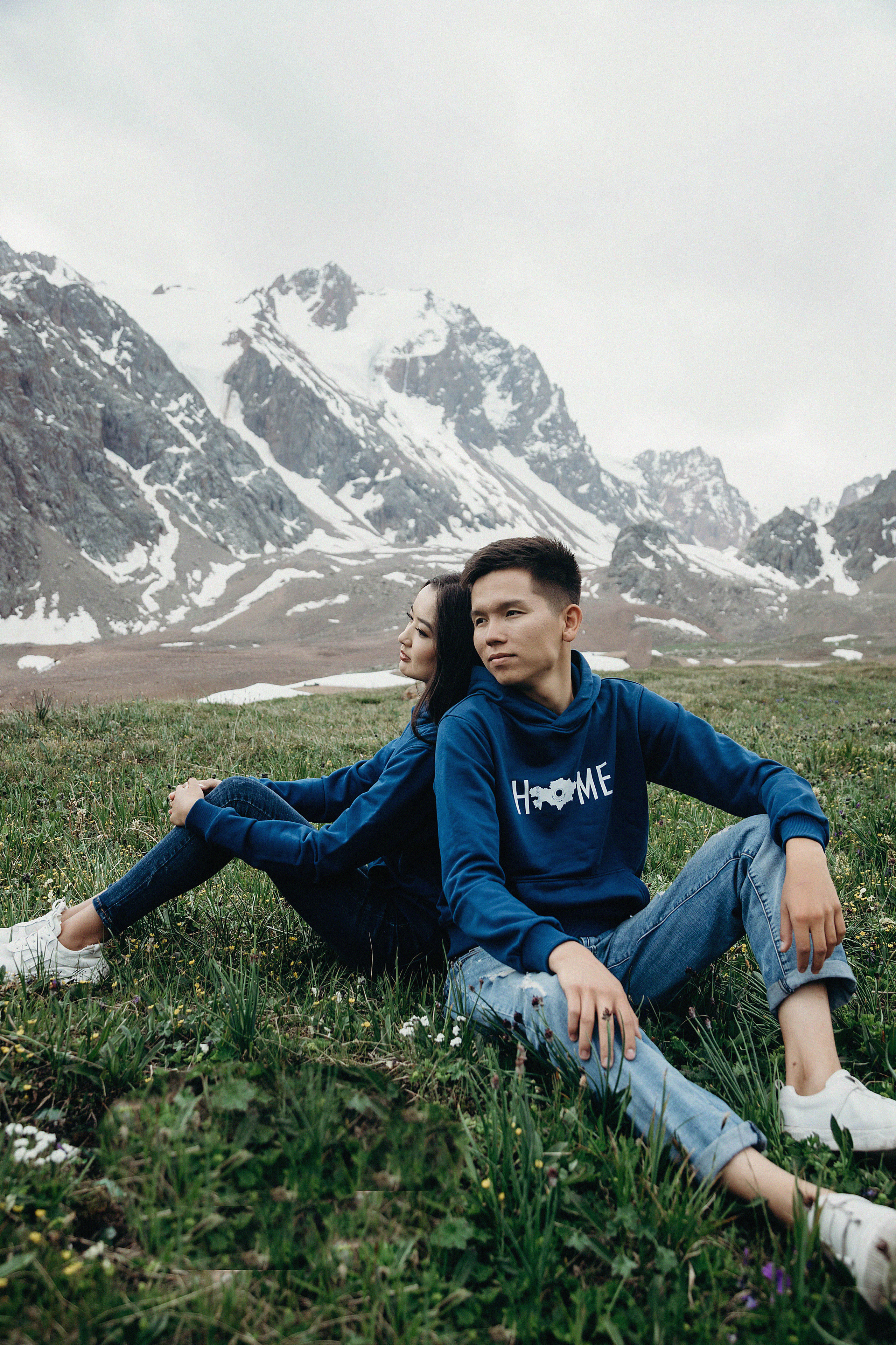 Фотосессия на Чимбулаке для брэнда Home. Свадебный, семейный и портретный фотограф в Алматы, Костанай