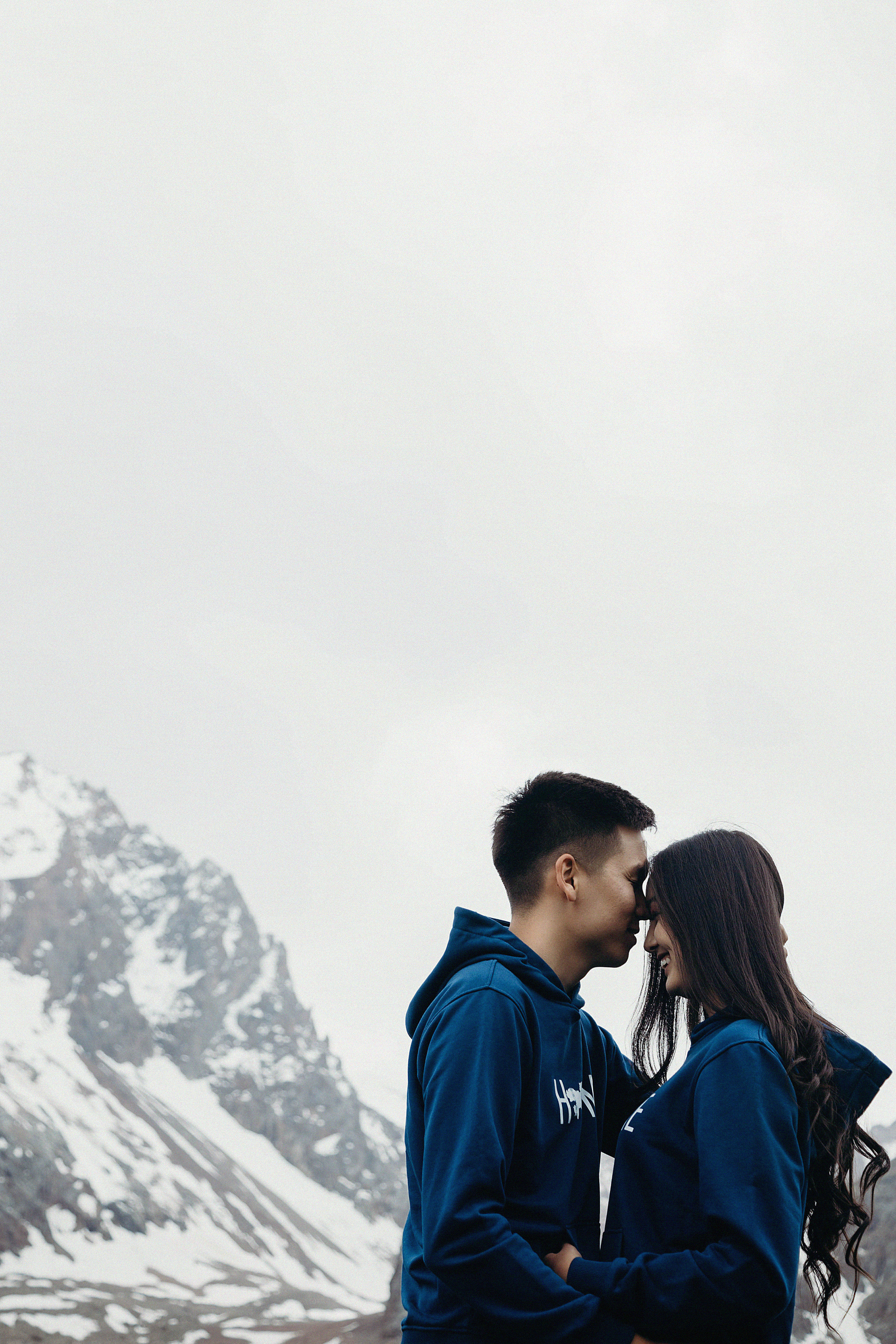 Фотосессия на Чимбулаке для брэнда Home. Свадебный, семейный и портретный фотограф в Алматы, Костанай