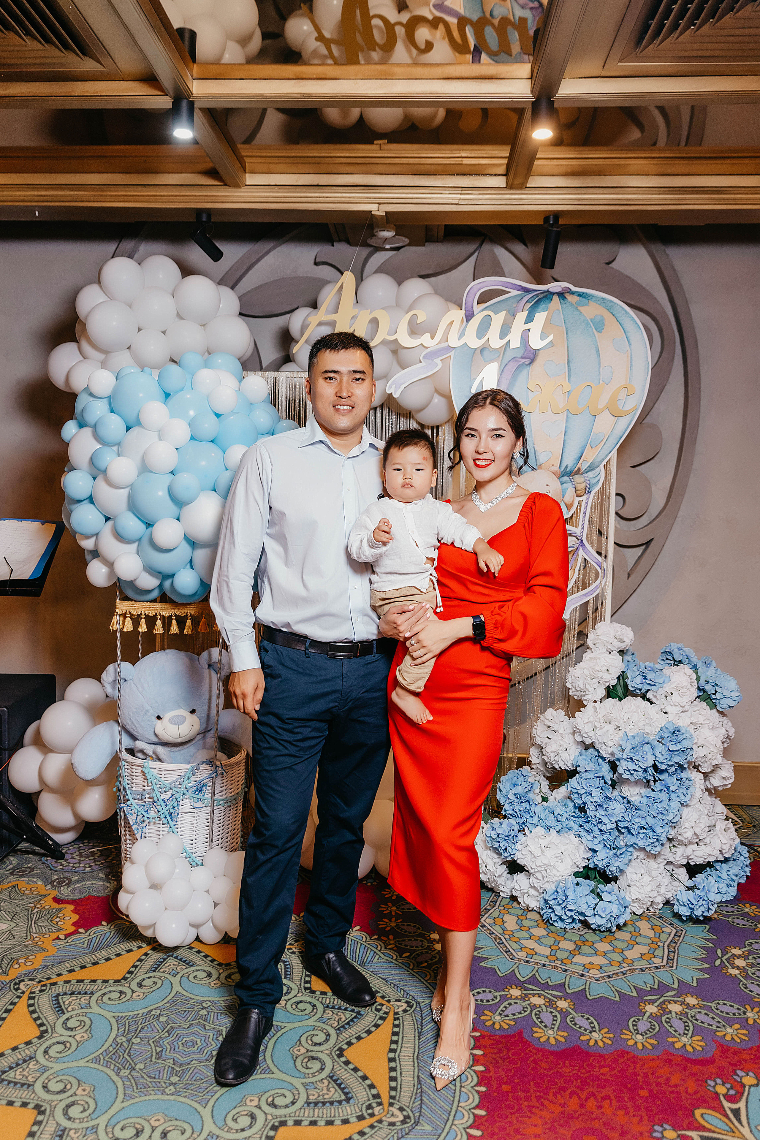 1 Годик Арслана в ресторане Qaimaq. Свадебный, семейный и портретный фотограф в Алматы, Костанай