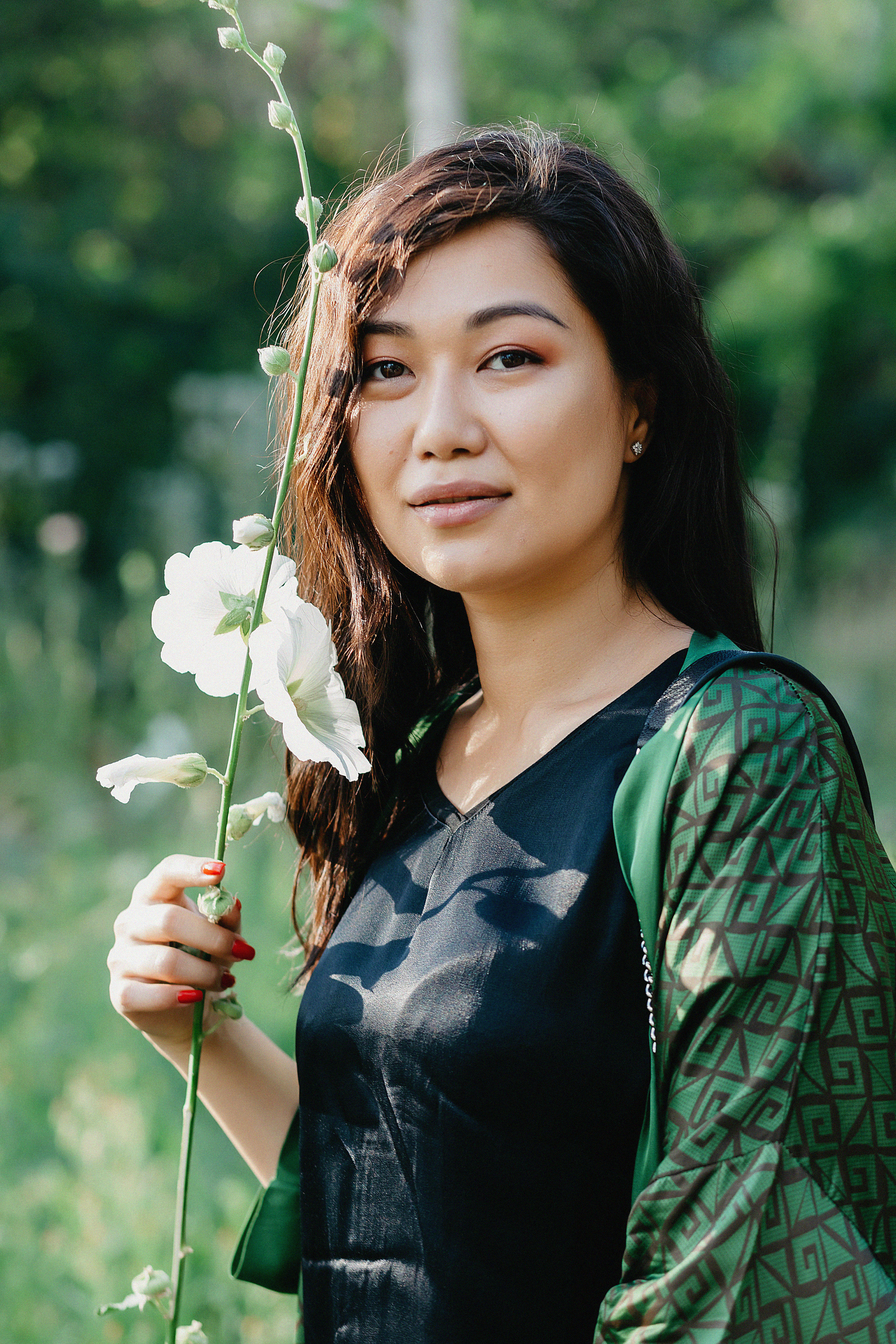 Фотосессия Гульбану в Ботаническом саду. Свадебный, семейный и портретный фотограф в Алматы, Костанай