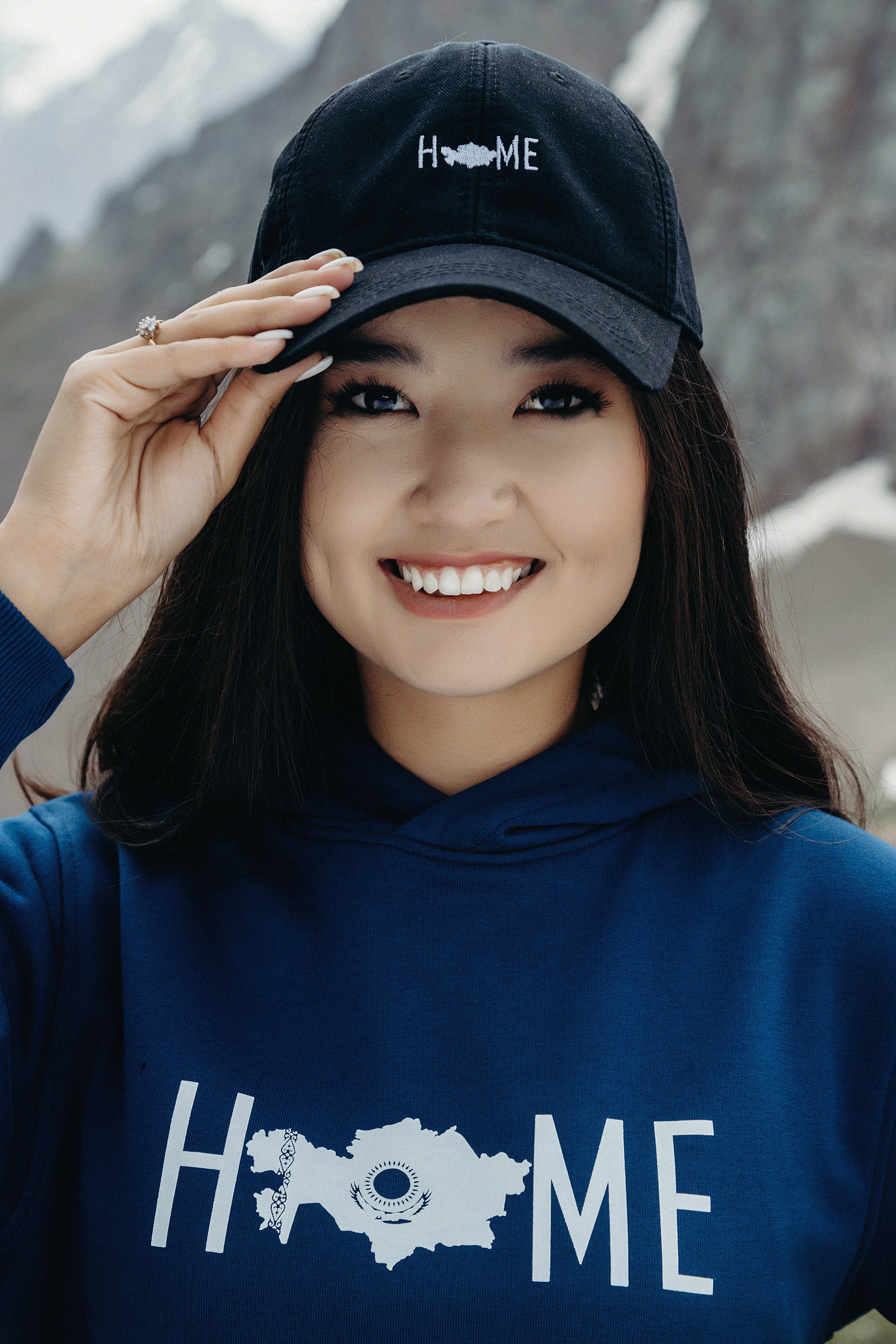 Фотосессия на Чимбулаке для брэнда Home. Свадебный, семейный и портретный фотограф в Алматы, Костанай