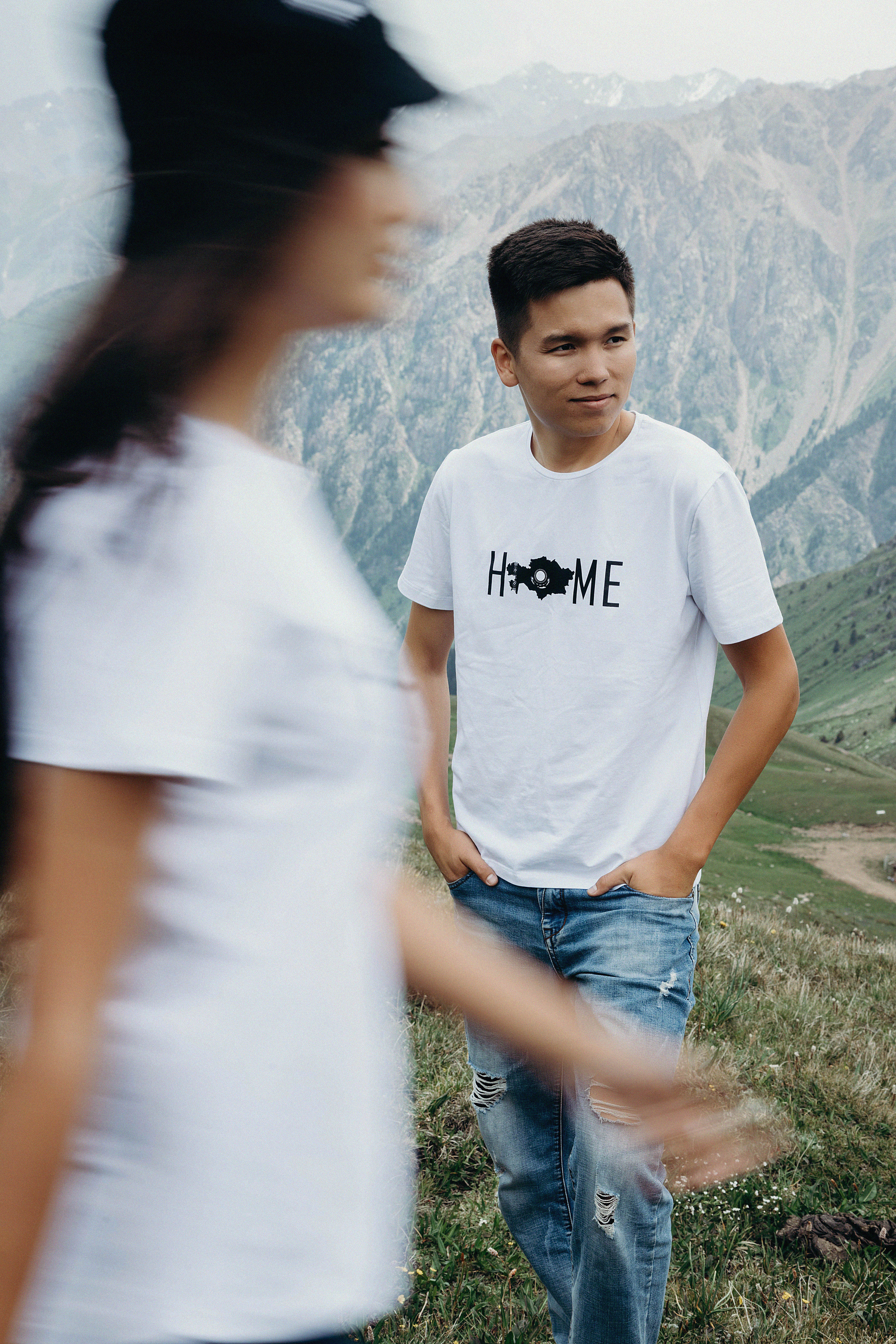 Фотосессия на Чимбулаке для брэнда Home. Свадебный, семейный и портретный фотограф в Алматы, Костанай