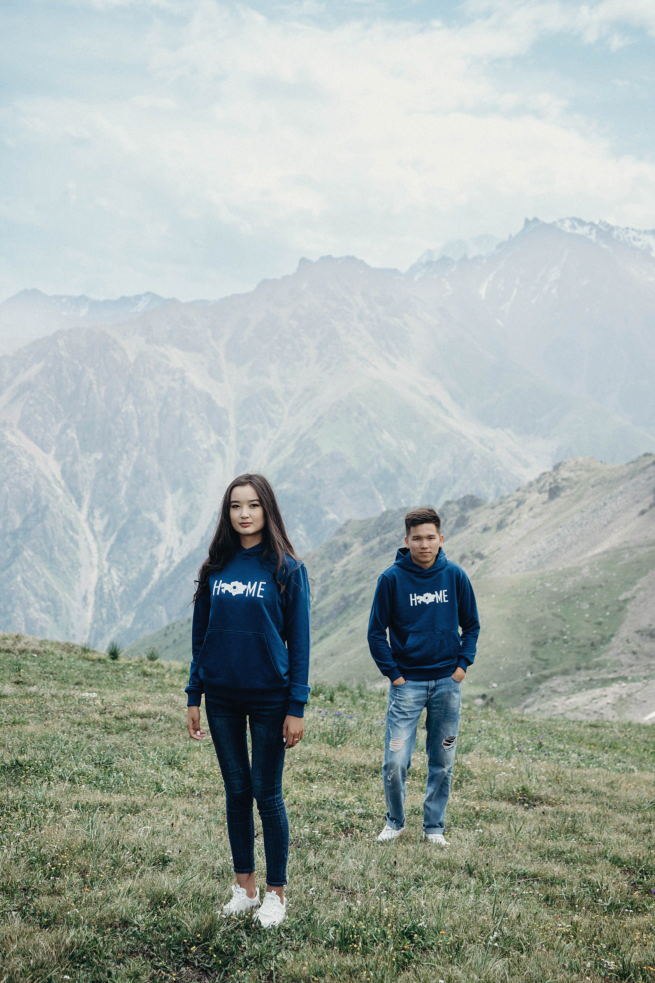 Фотосессия на Чимбулаке для брэнда Home. Свадебный, семейный и портретный фотограф в Алматы, Костанай