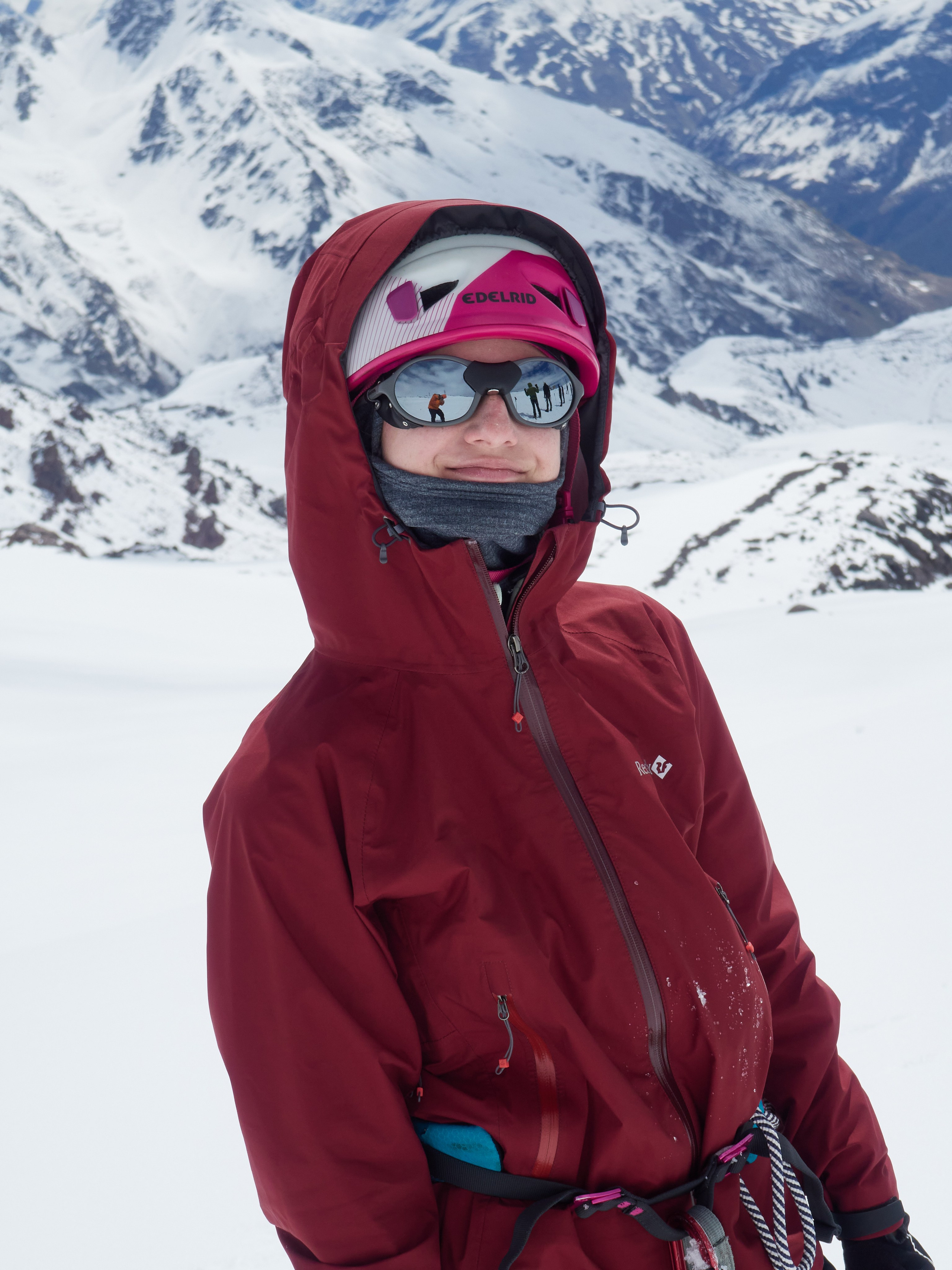 Снежно-ледовые занятия на высоте 3750. Горный, высотный Фотограф на Эльбрусе Георгий