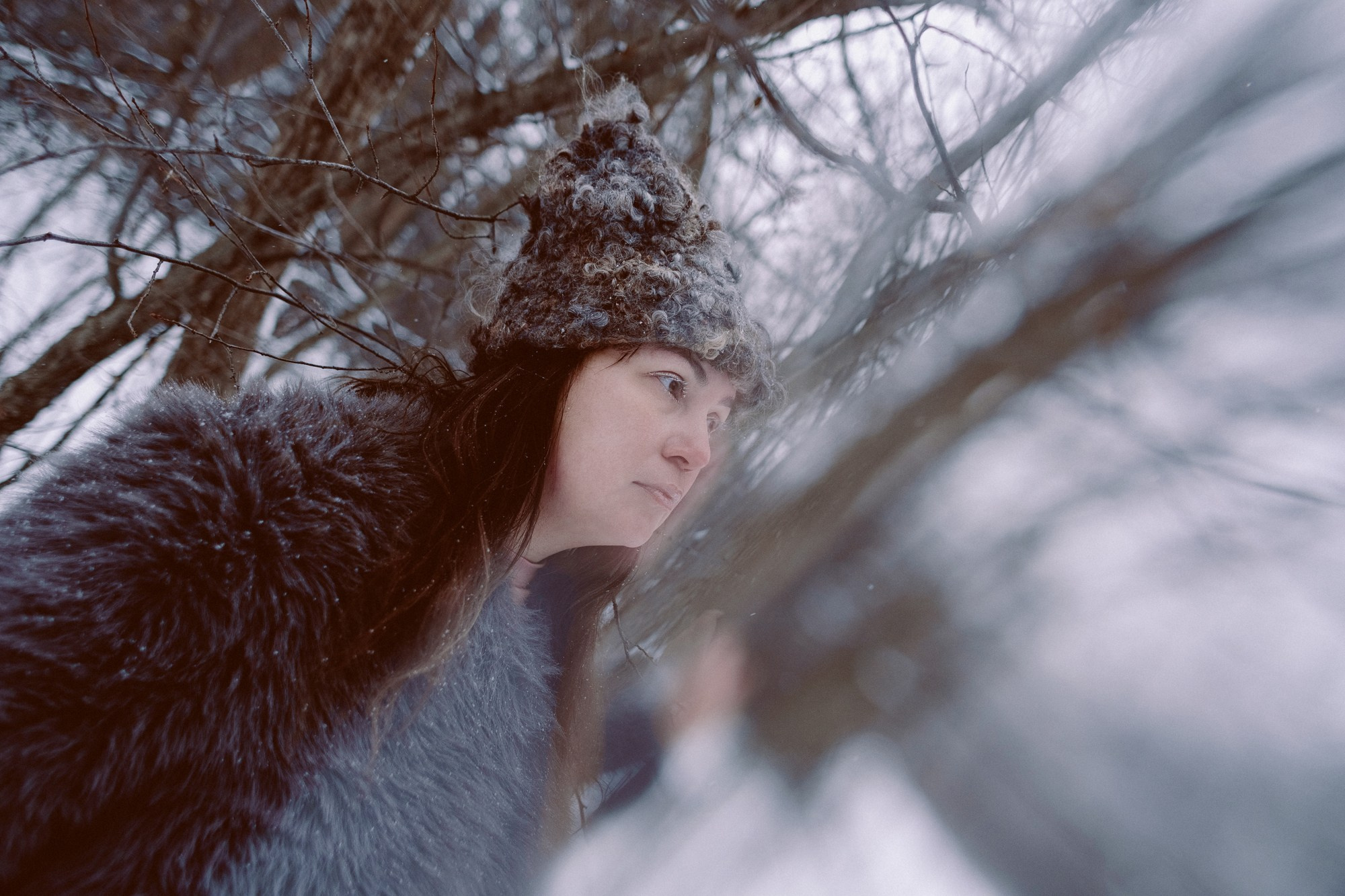 Зимняя фотосессия в Затюменском парке (Тюмень) | Художественная съемка от Daria Mars. Портретный фотограф Тюмень Дарья Мустафина