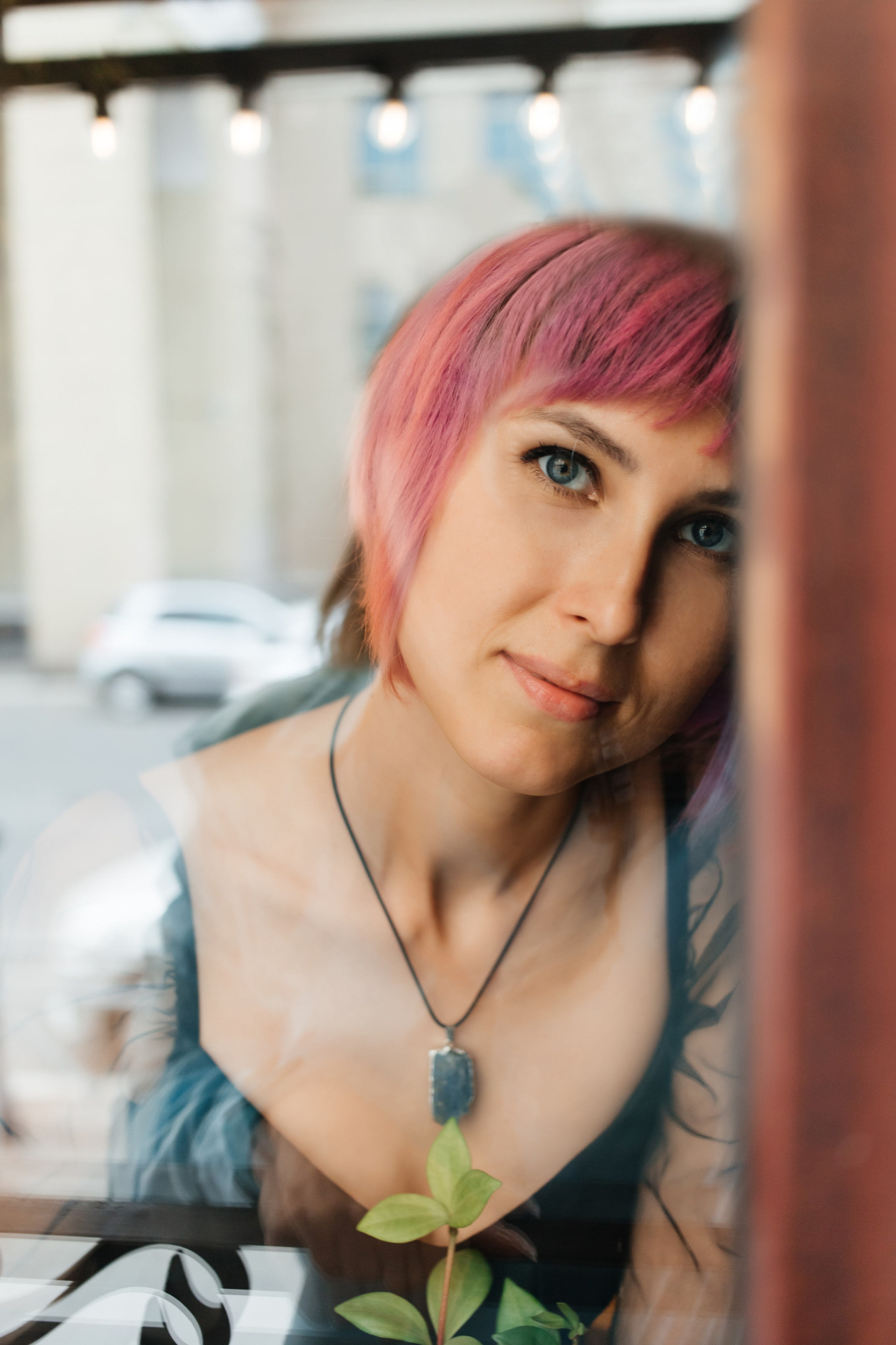 Евгения прогулочная фотосессия. Женский фотограф в Оренбурге Ирина Заводчикова