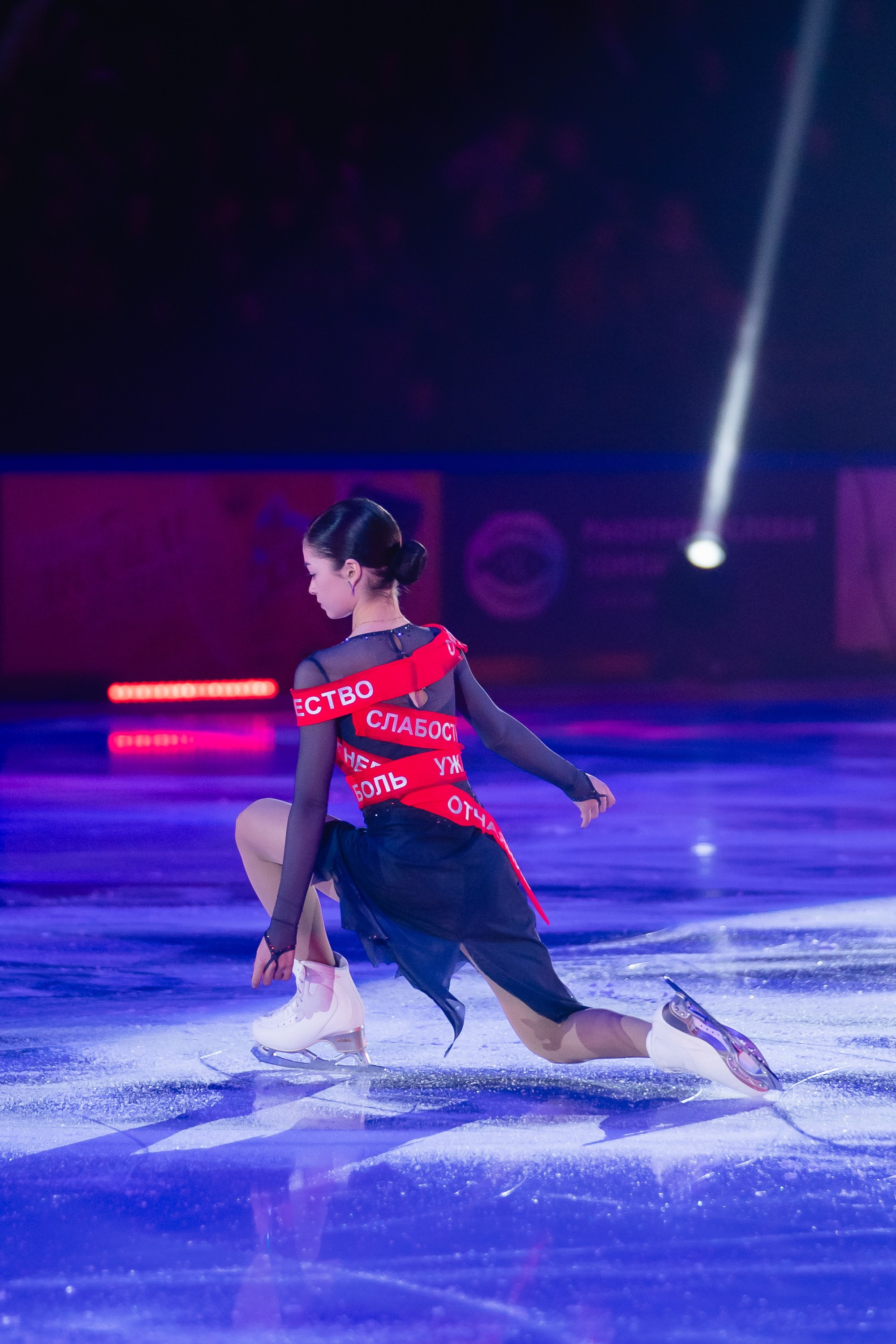 Шоу «Чемпионы на льду» в Новосибирске. Воробьева Ксения — Спортивный и танцевальный фотограф Новосибирск