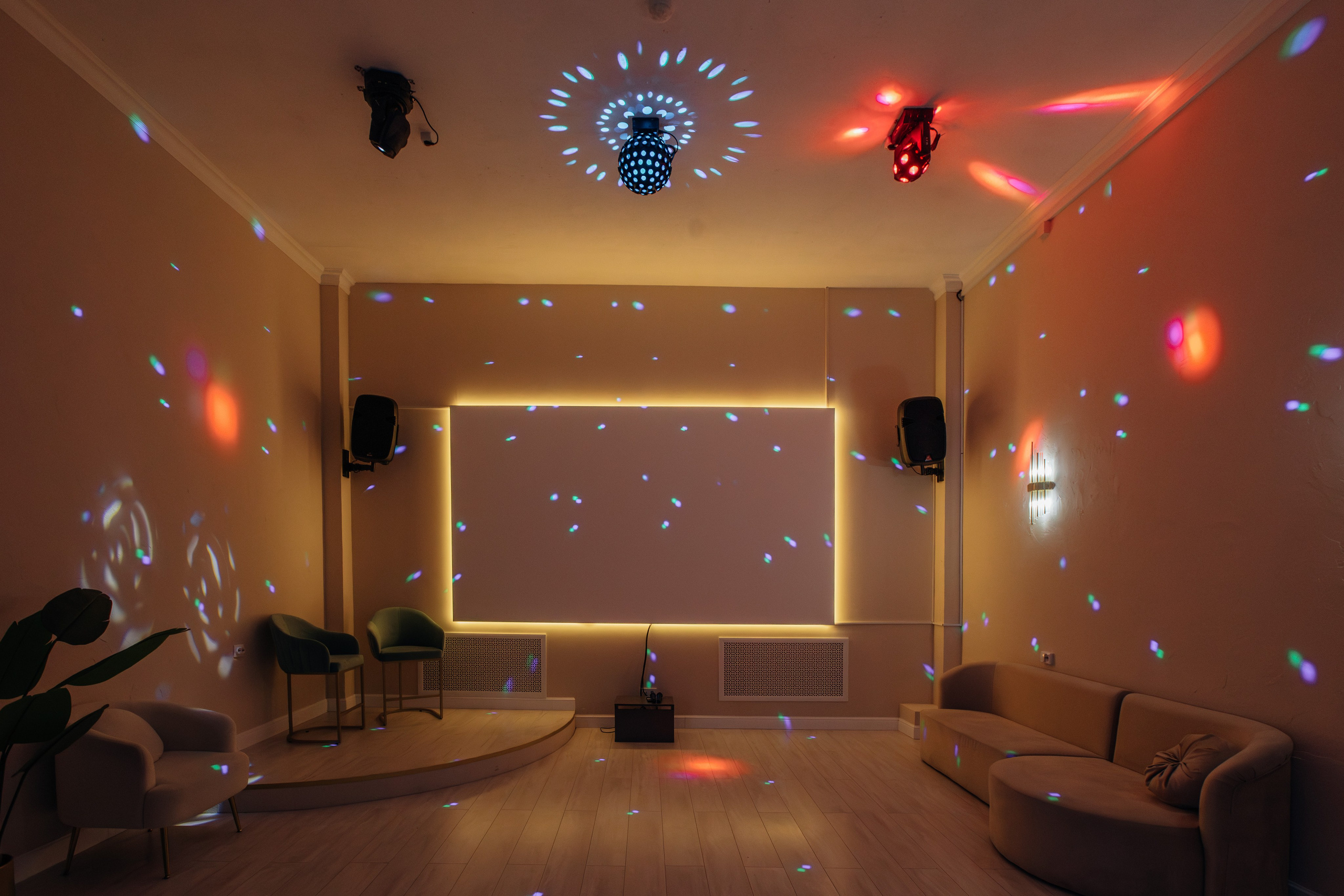 Банкетный зал Рубин Холл / Rubin Hall. Аренда лофта в СПб для мероприятий