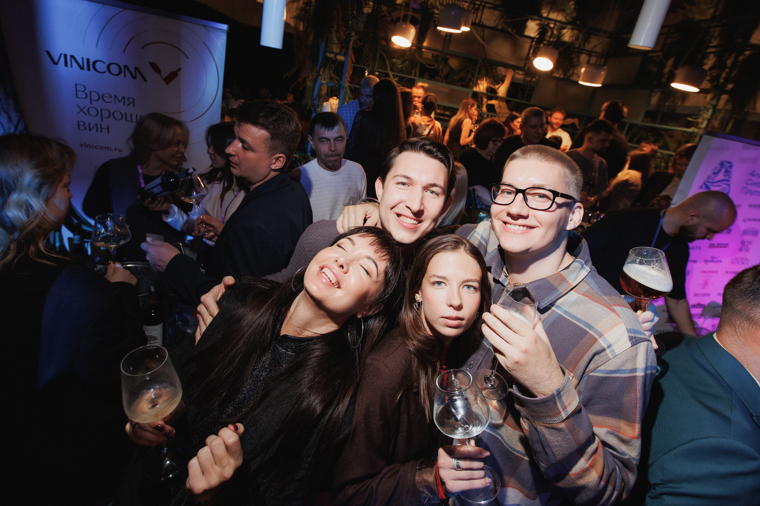 ВИННЫЙ ФЕСТИВАЛЬ. СВОИ. ФОТООТЧЕТЫ-СОБЫТИЯ-МЕСТА