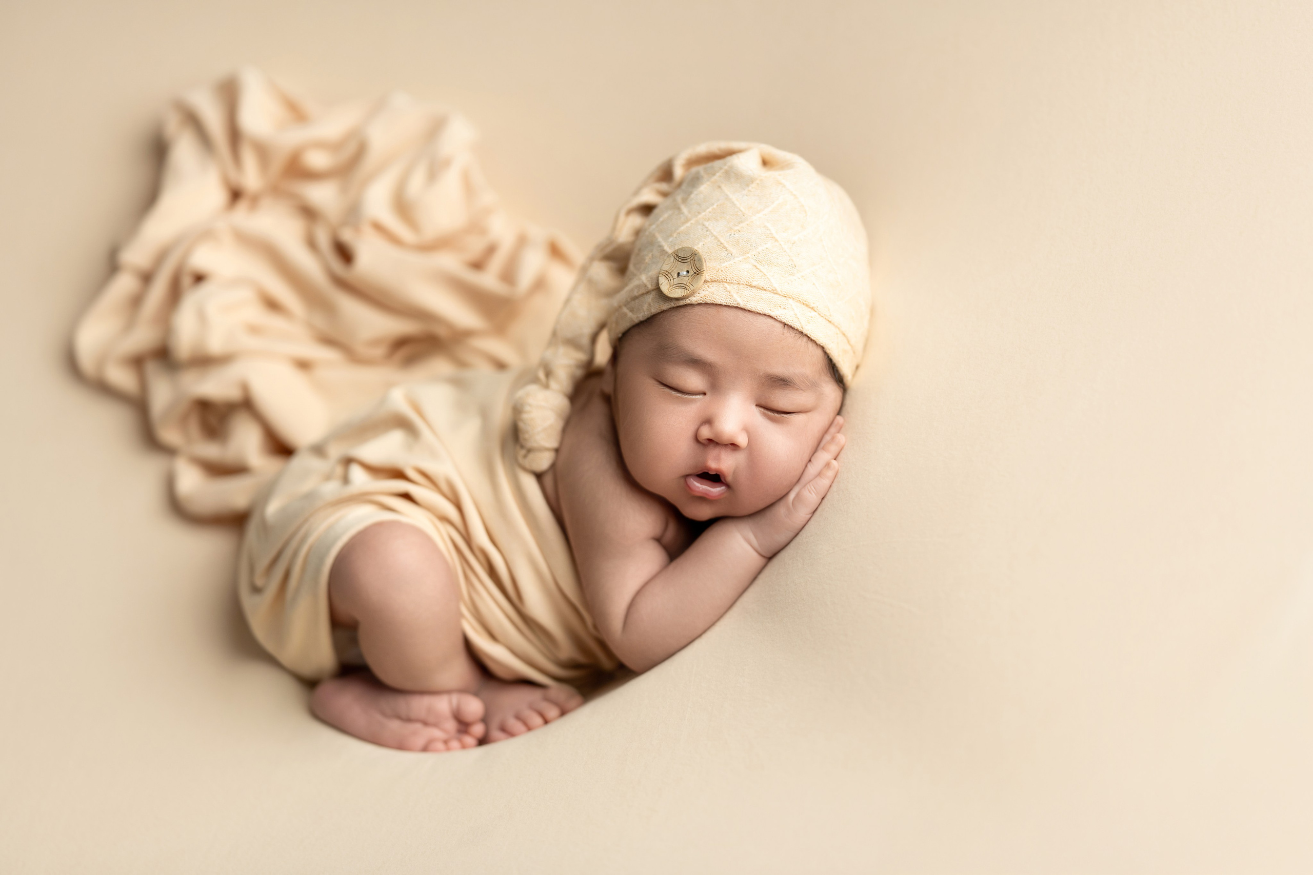 NEWBORN. Творческая команда Ульяшевы, свадебная и семейная фотография. Кахахста