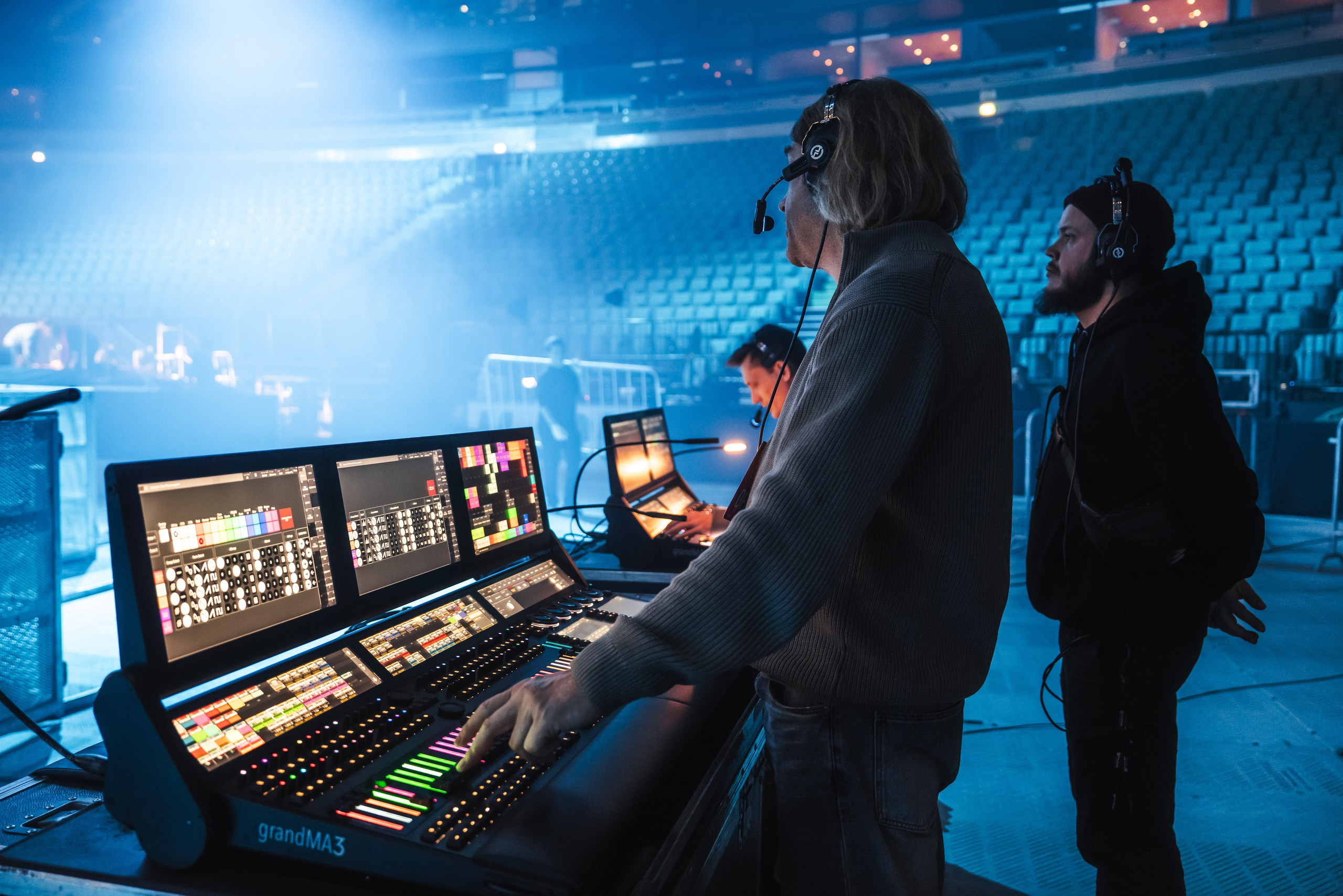 Superdiskoteka 90. Svyatoslav Bunkov | photographer