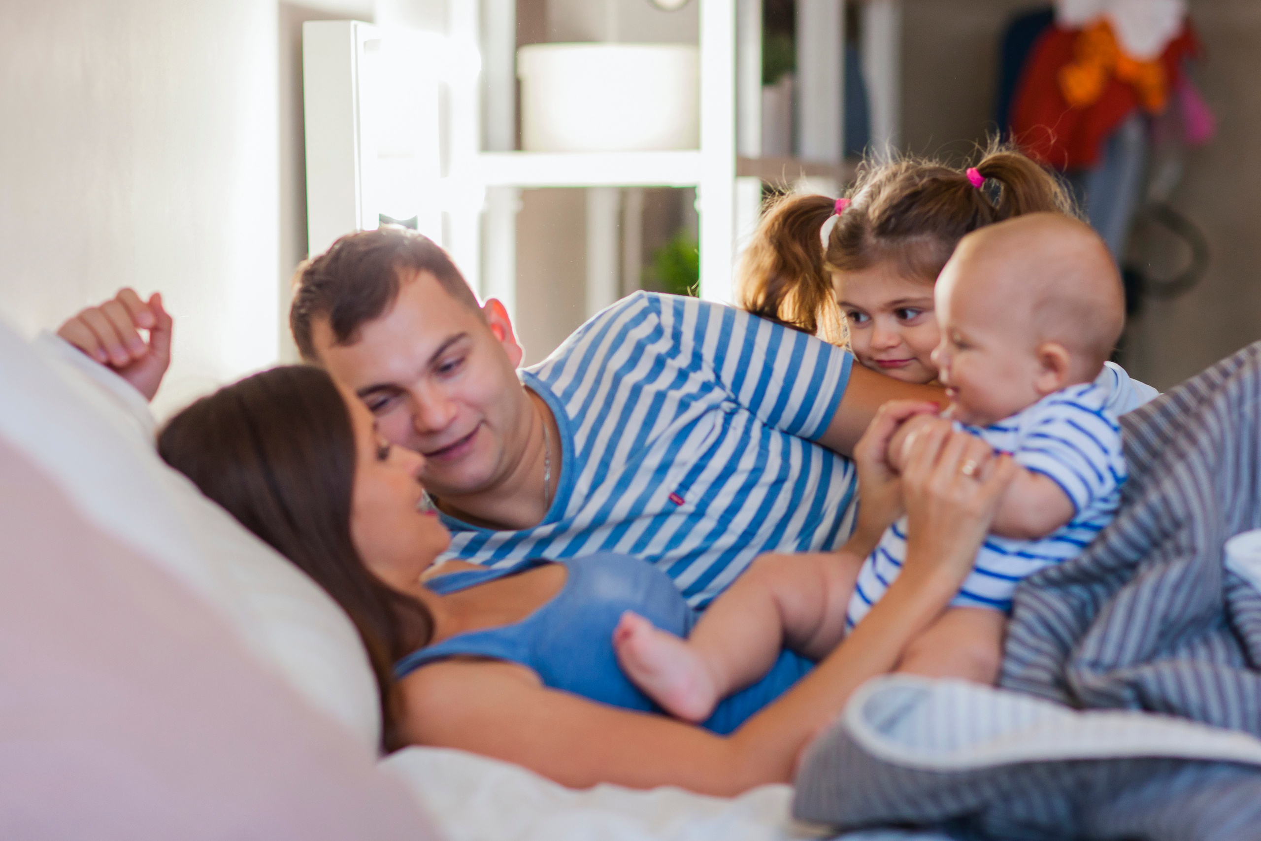 Семейная съемка в студии Mimika. Семейный фотограф в Москве Наталья Чуб, заказать Фотокнигу