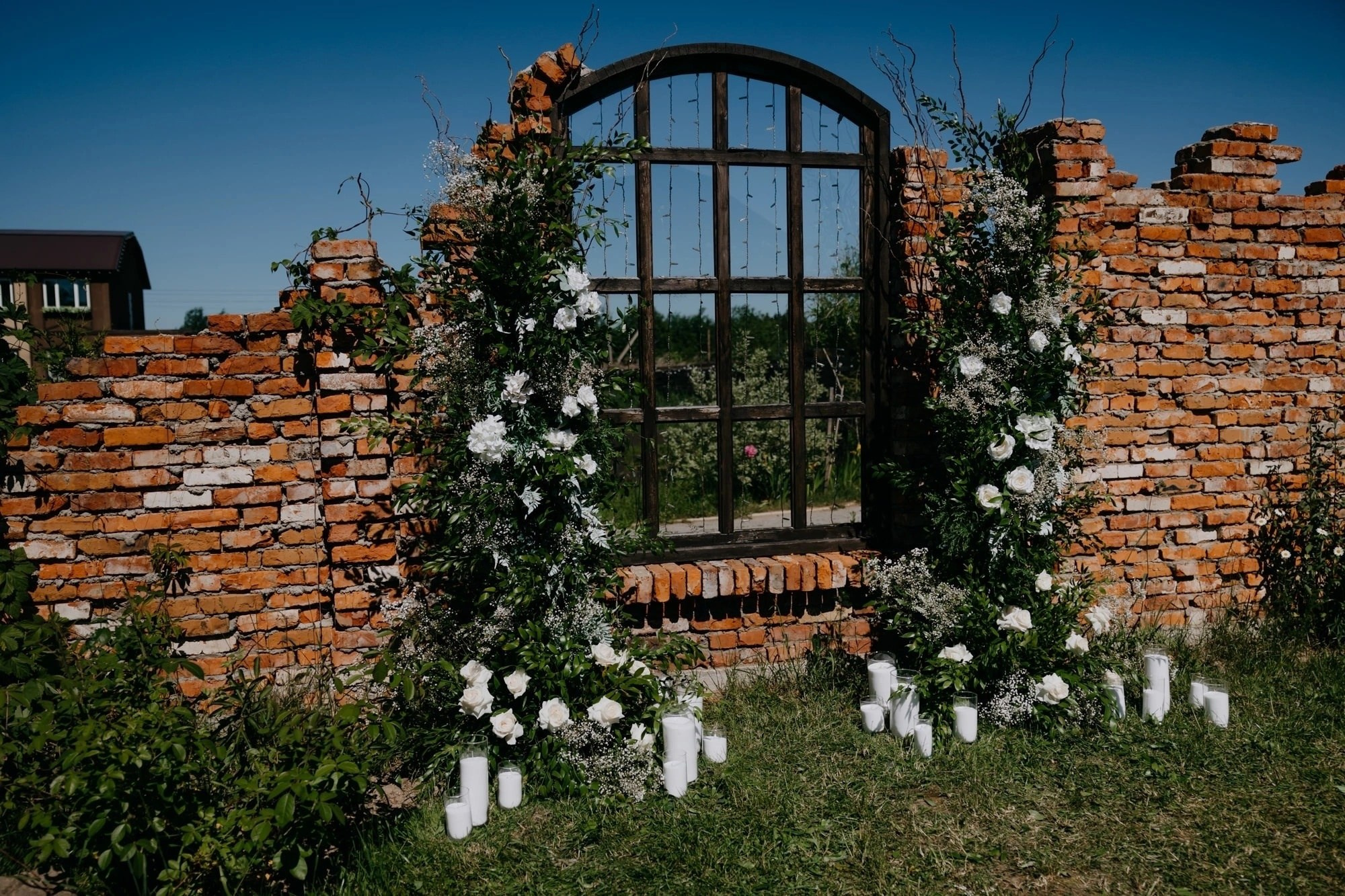 Разрушенная стена. Локация для церемонии ифотосессии. Свадебная площадка РАНЧО