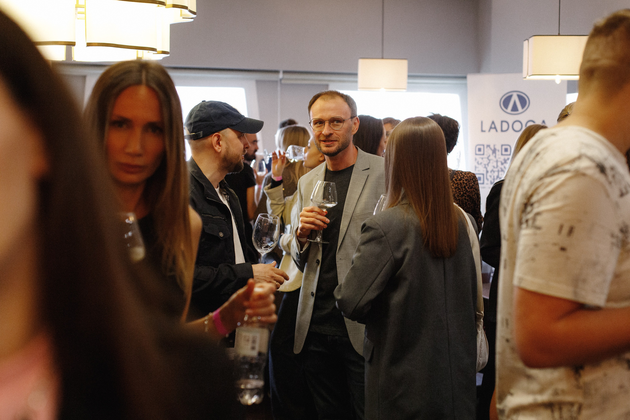 ФЕСТИВАЛЬ ИГРИСТЫХ ВИН. СВОИ. ФОТООТЧЕТЫ-СОБЫТИЯ-МЕСТА