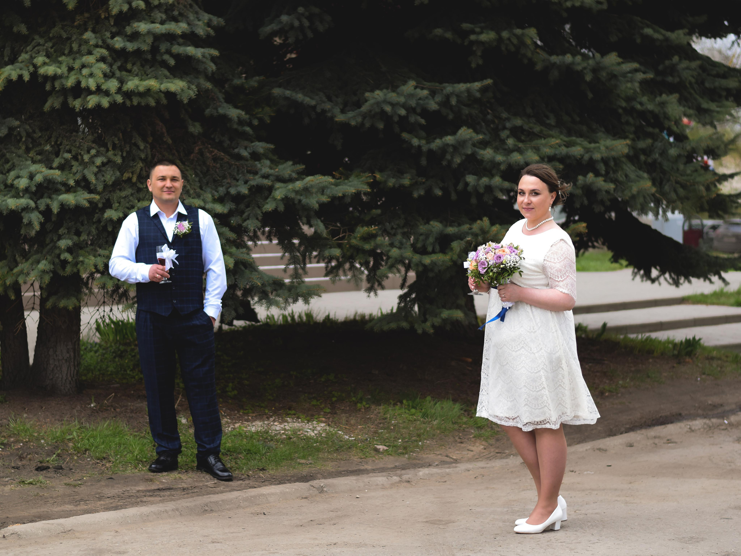 Леся и Сергей. Небольшая фотосессия около ЗАГСа г. Щекино. Семейный фотограф Щёкино, Тула. От 5000р