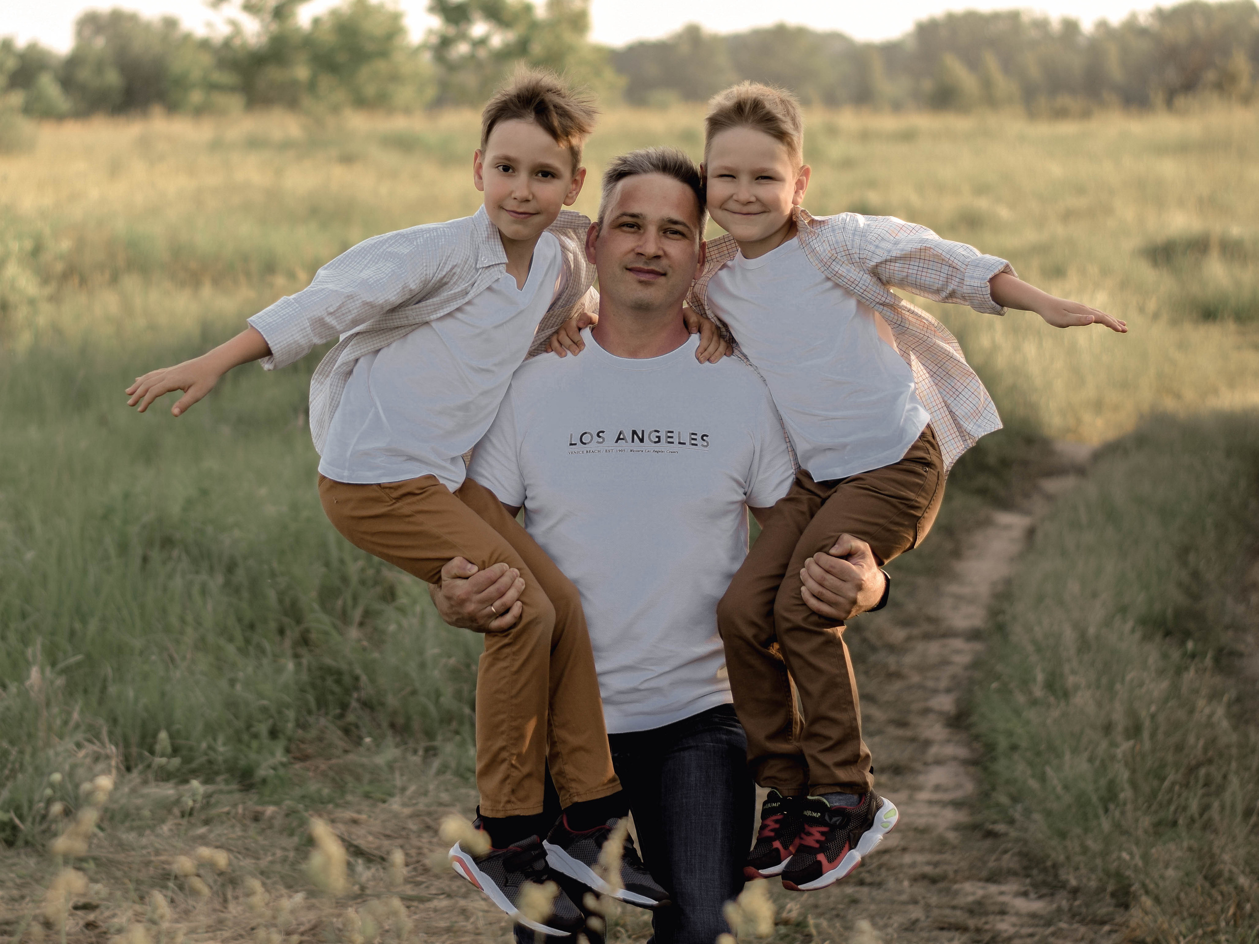 Фотопрогулка большой и дружной семьи Ольги и Сергея. Семейный фотограф Щёкино, Тула. От 5000р