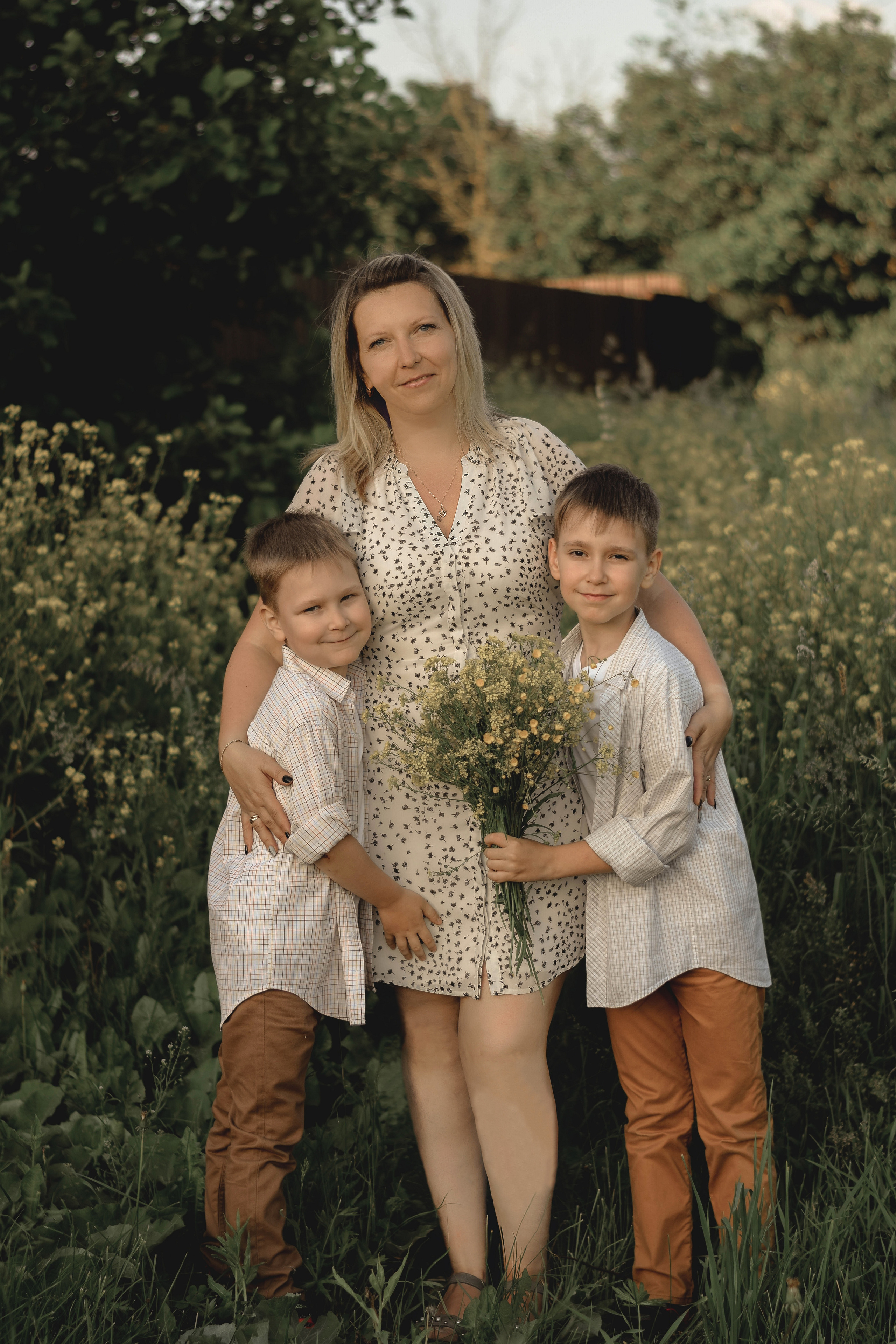 Фотопрогулка большой и дружной семьи Ольги и Сергея. Семейный фотограф Щёкино, Тула. От 5000р