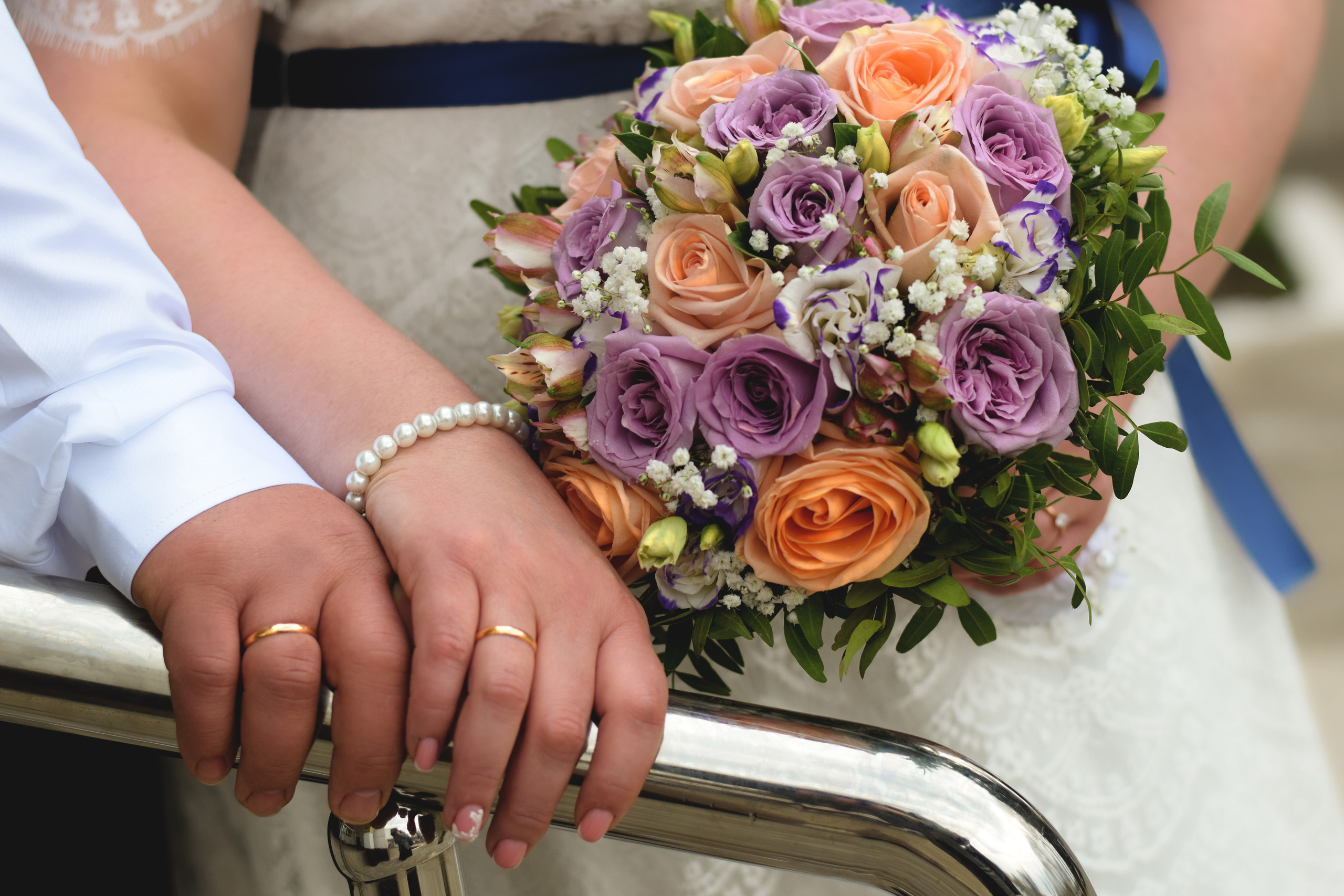 Леся и Сергей. Небольшая фотосессия около ЗАГСа г. Щекино. Семейный фотограф Щёкино, Тула. От 5000р