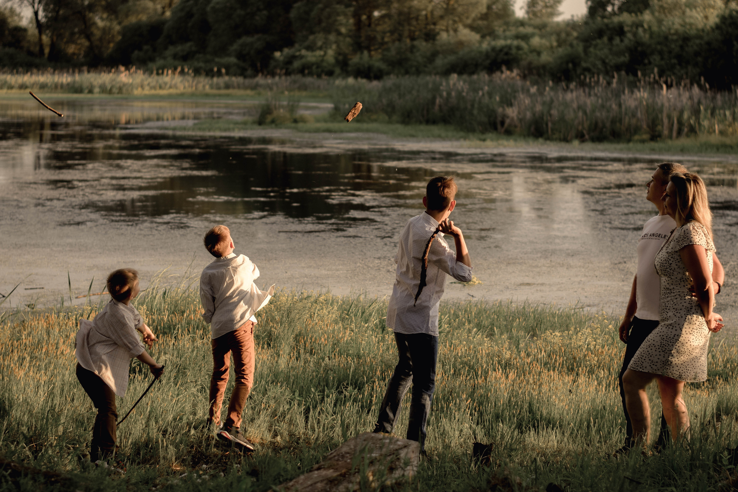 Фотопрогулка большой и дружной семьи Ольги и Сергея. Семейный фотограф Щёкино, Тула. От 5000р