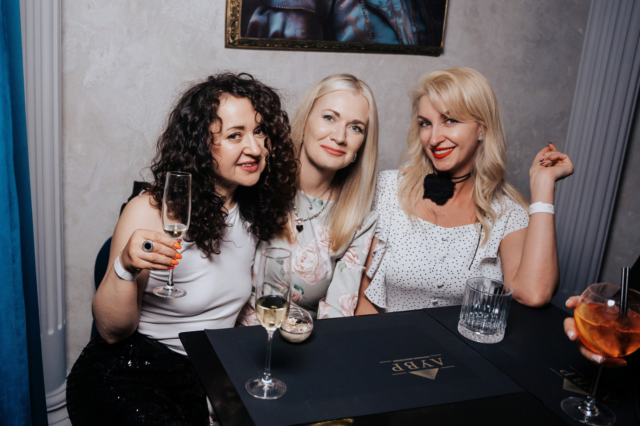 ЛУВР. СВОИ. ФОТООТЧЕТЫ-СОБЫТИЯ-МЕСТА