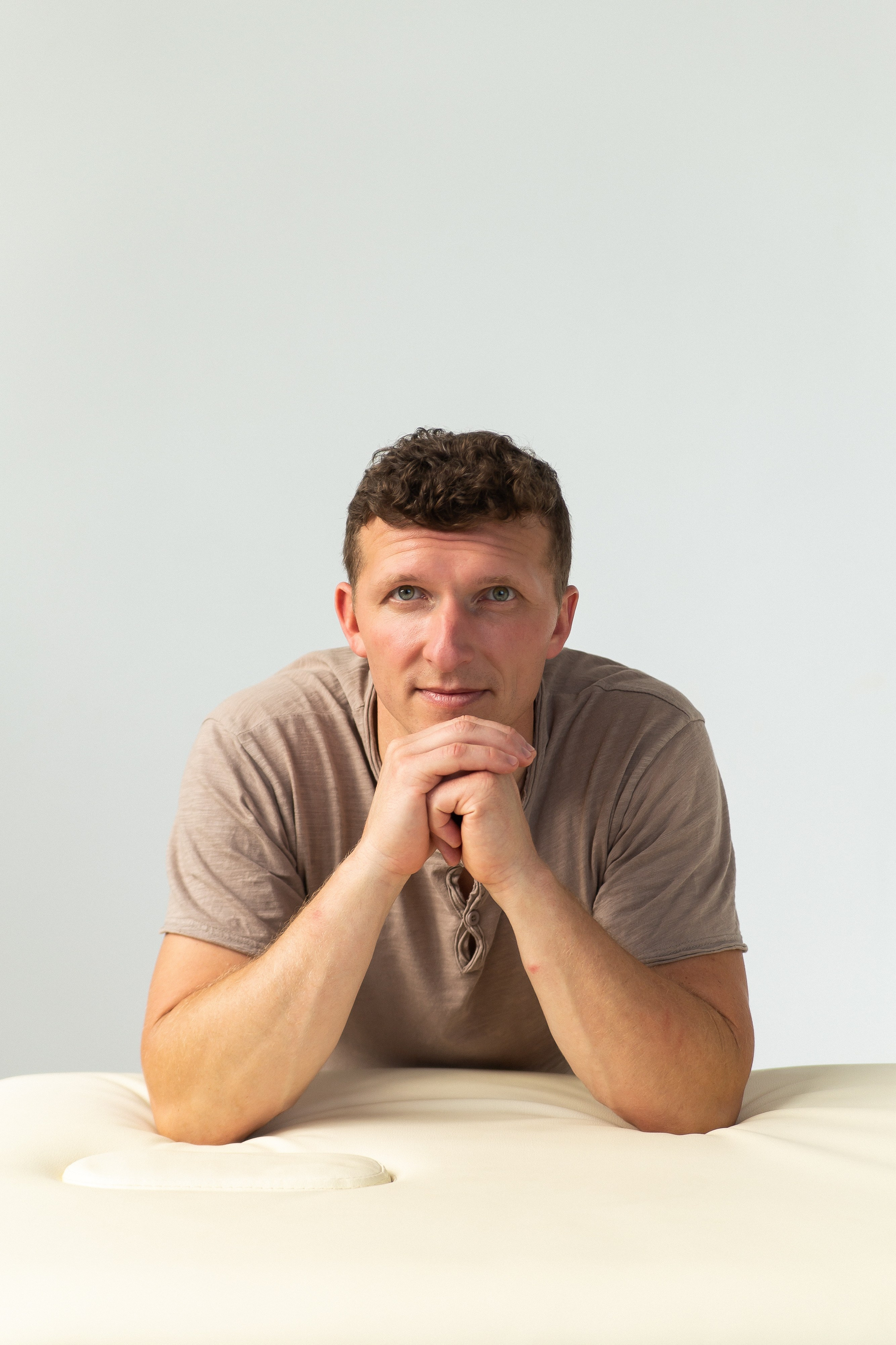 Съемка для массажиста в Калининграде. Фотограф Ольга Кудрявцева. Профессиональная фотосъёмка в Калининграде