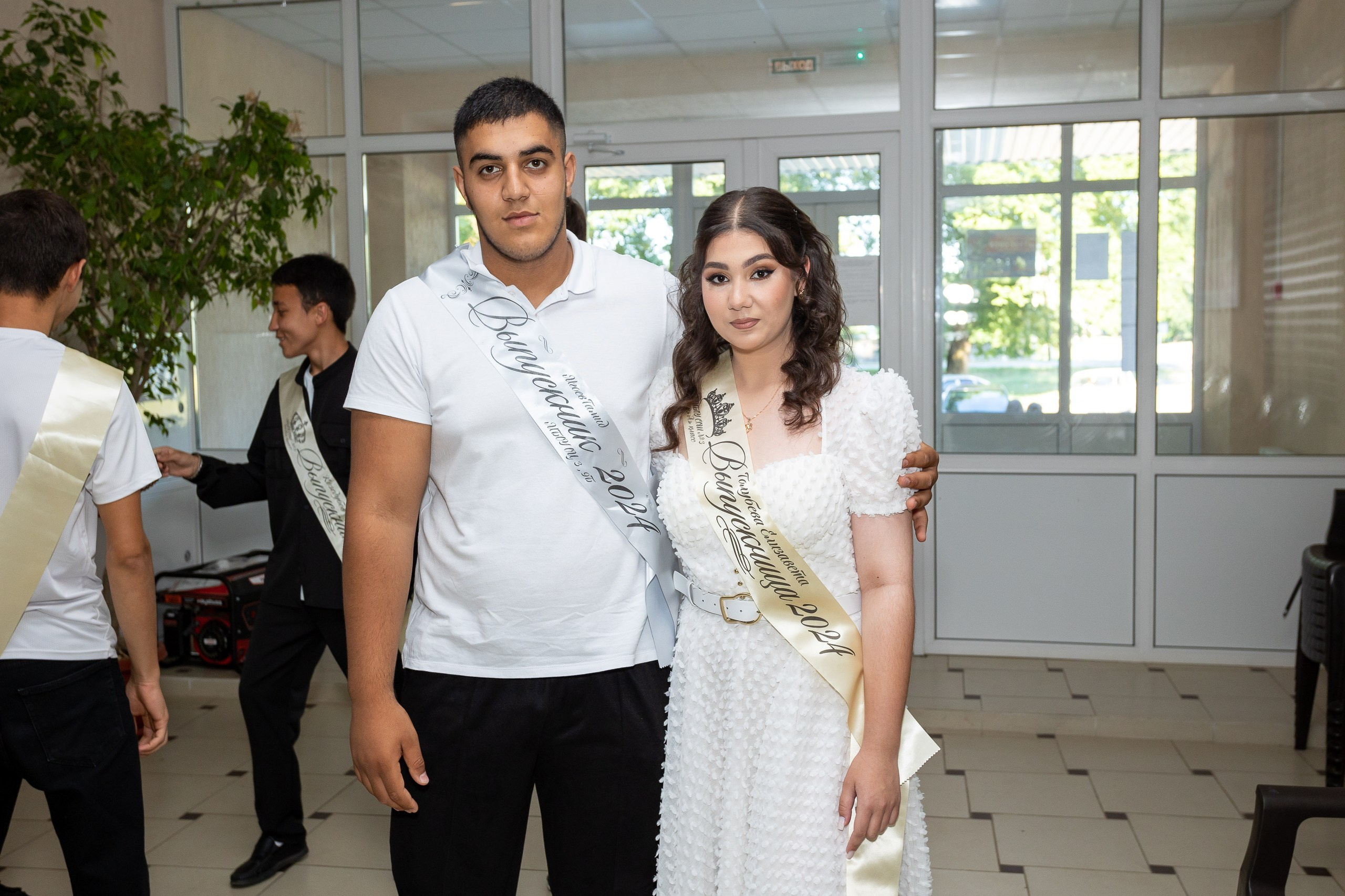 Вручение аттестата 2024 г. Выпускные альбомы Майкоп, Краснодар Елена Золотарева