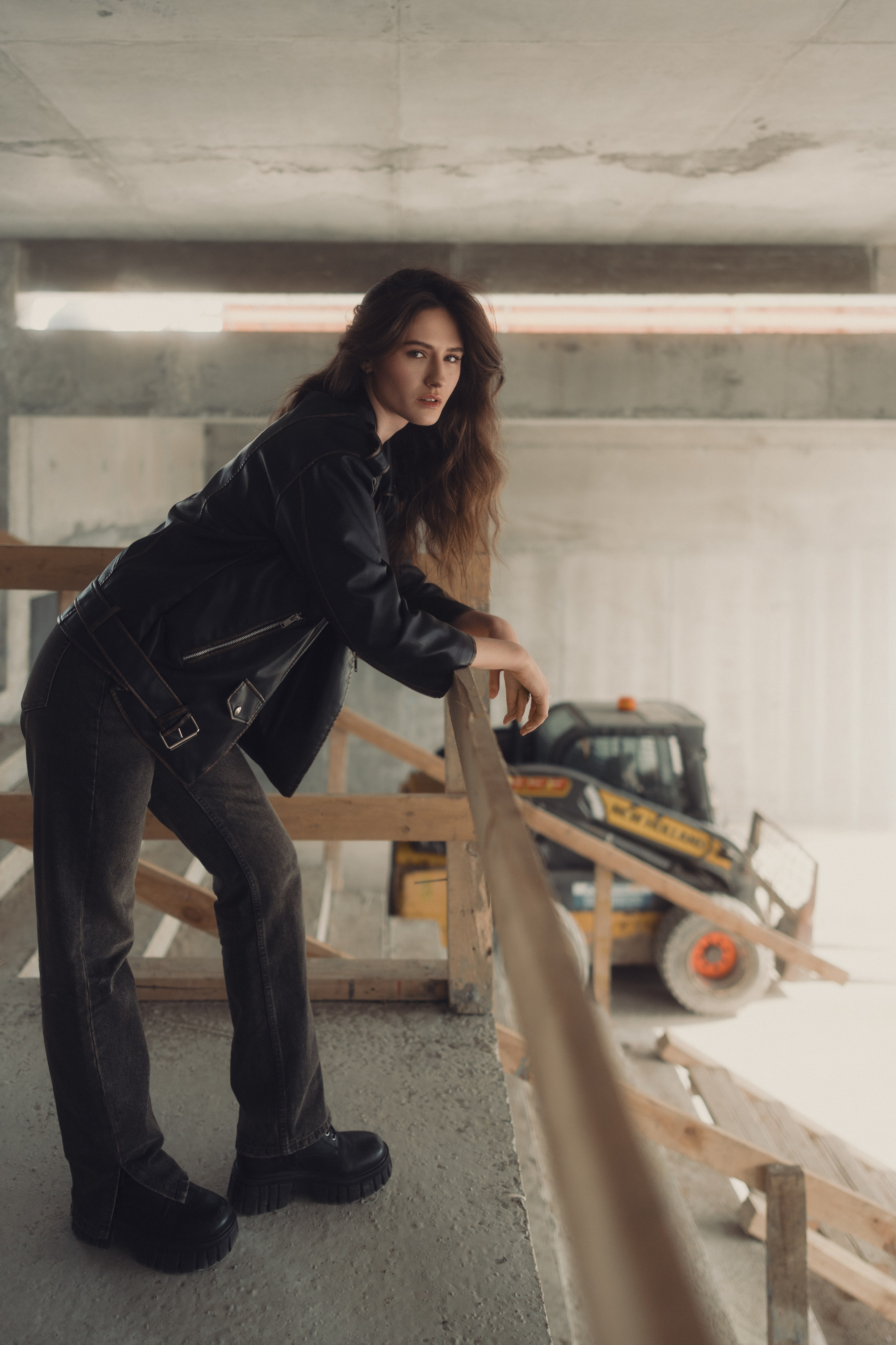Female street photo shoot at a construction site in Kazan - Anton Avanzato