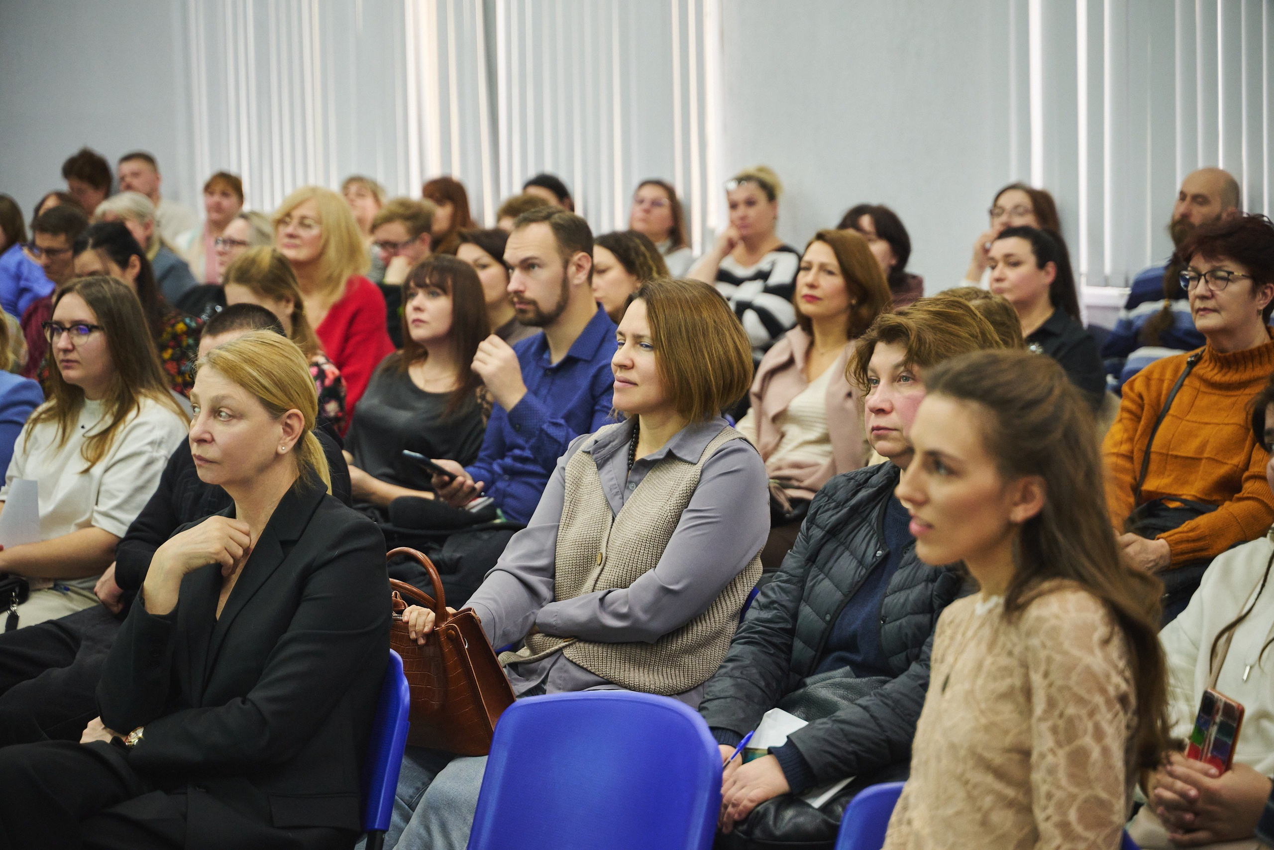 Ива Фонд — Цветущий город город Иваново. Фотограф в Иваново: Каталожная съемка одежды и постельного белья, Wildberries
