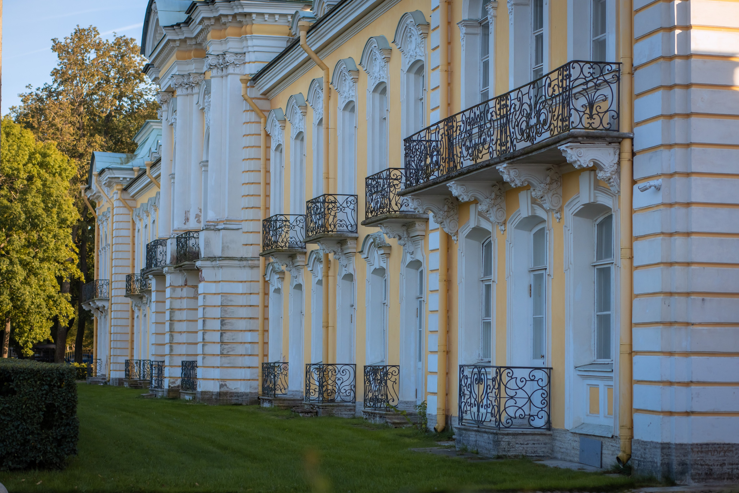 ФОТОСЕССИЯ В ПЕТЕРГОФЕ. ГДЕ СНИМАТЬ В ПЕТЕРГОФЕ