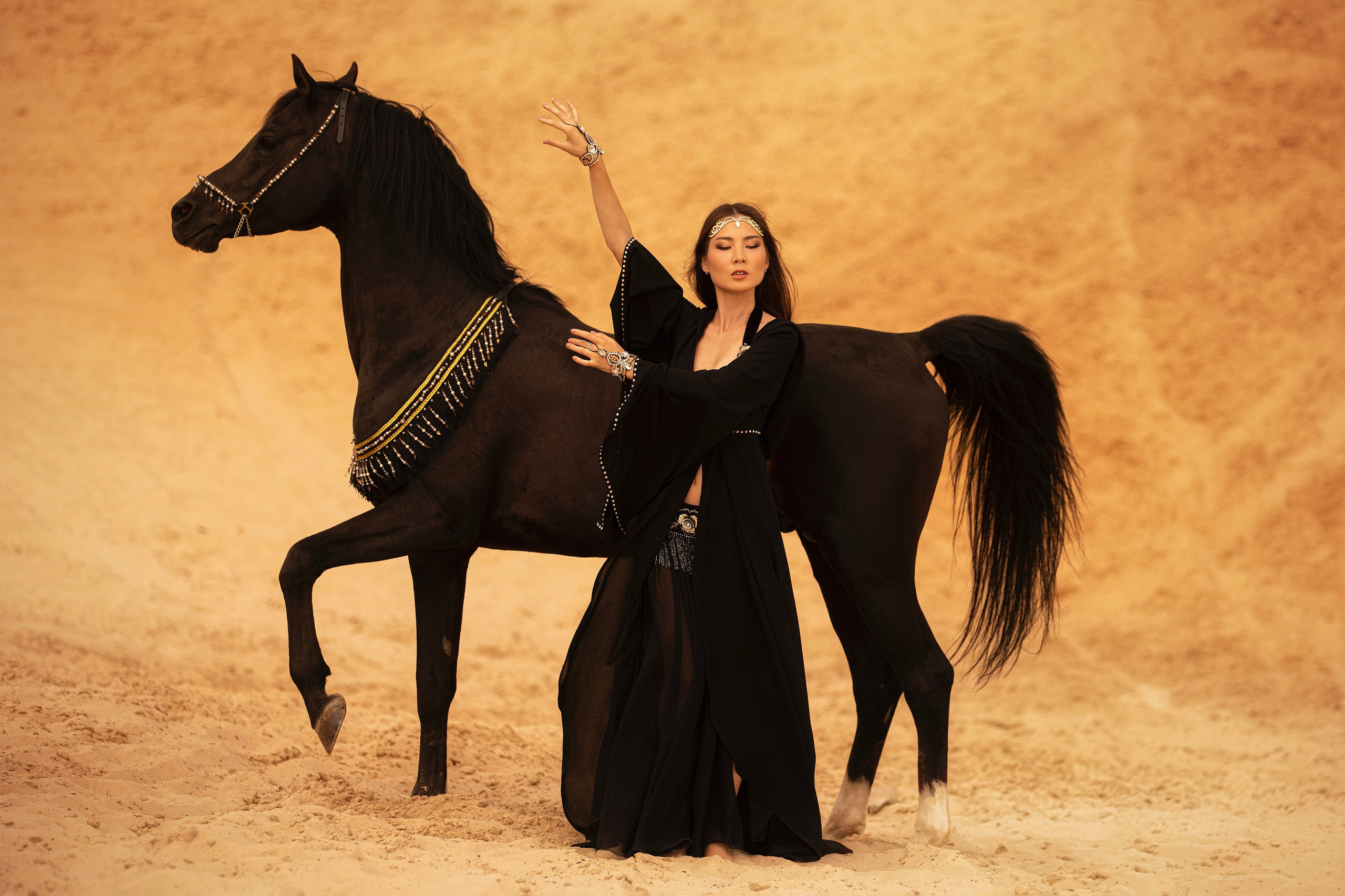 Восточная фотосессия с конем. Женский и свадебный фотограф в Москве Елена Тараскина