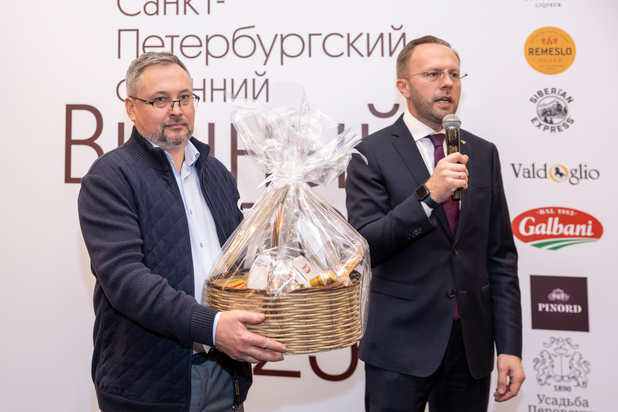 Репортажная фото- и видеосъемка Винного салона «Ароматный мир» в СПб