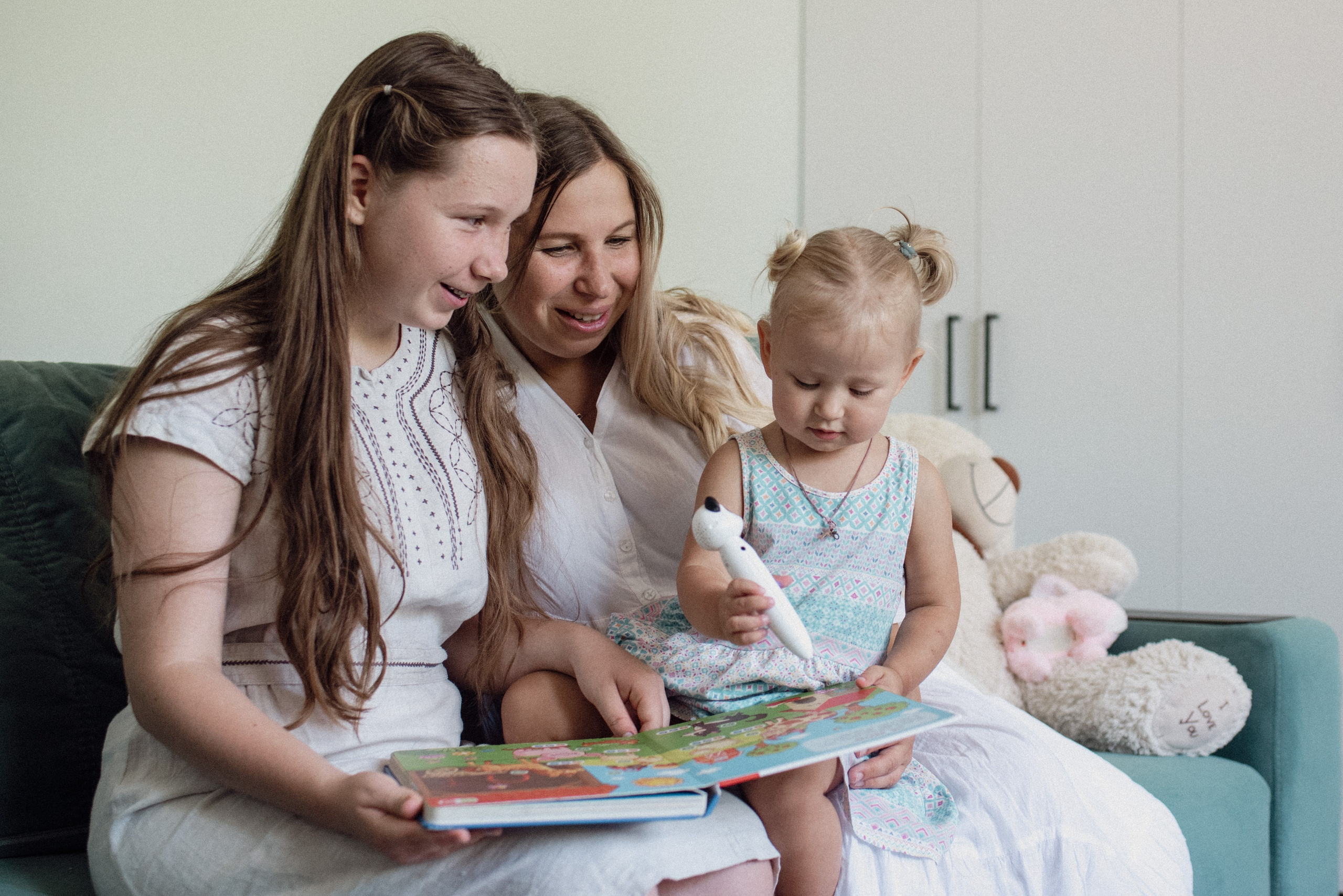 Семья Марины дома. Семейный фотограф в Севастополе Куценко Светлана