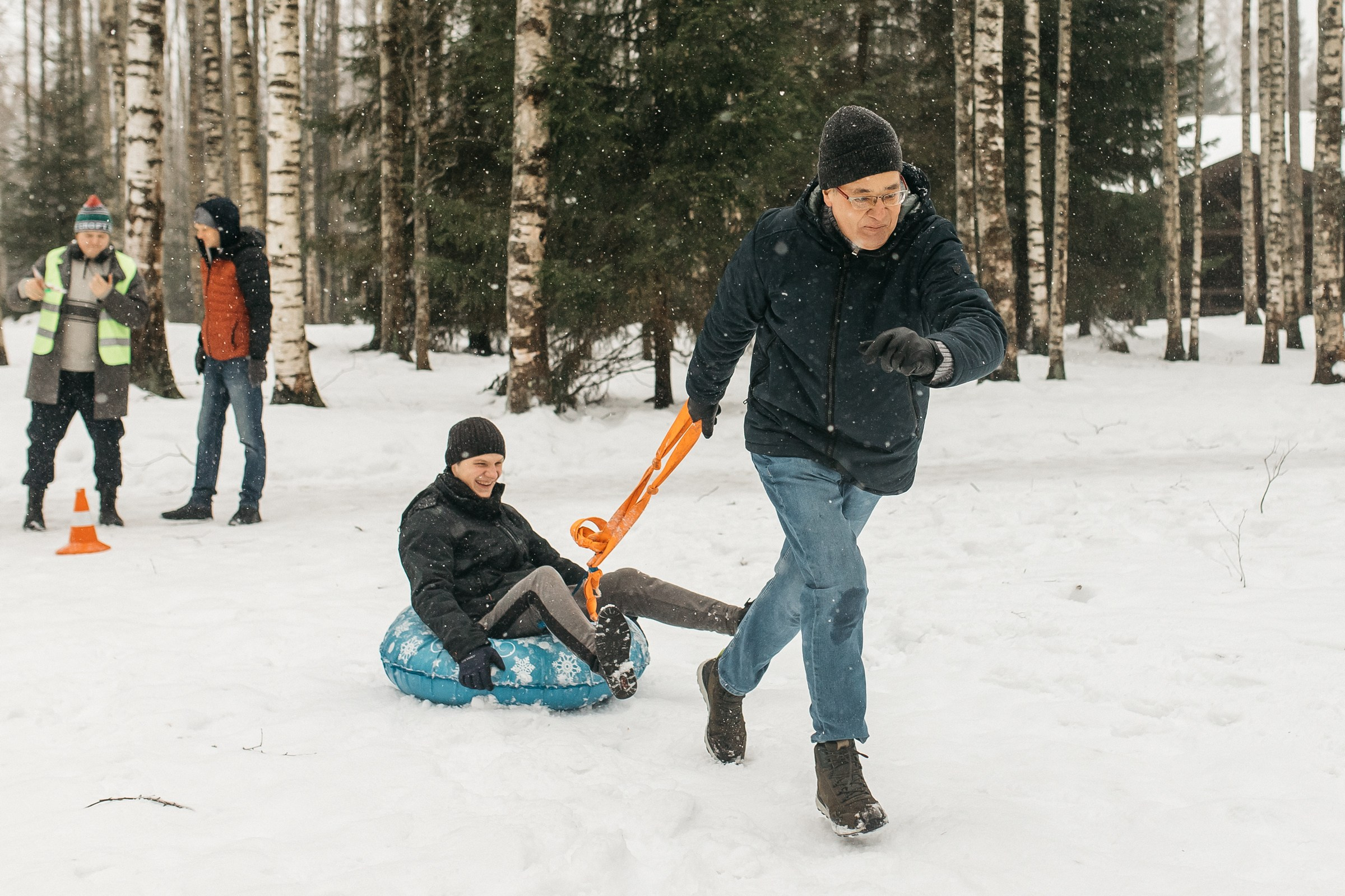 Хороший репортажный фотограф на корпоратив в Питере