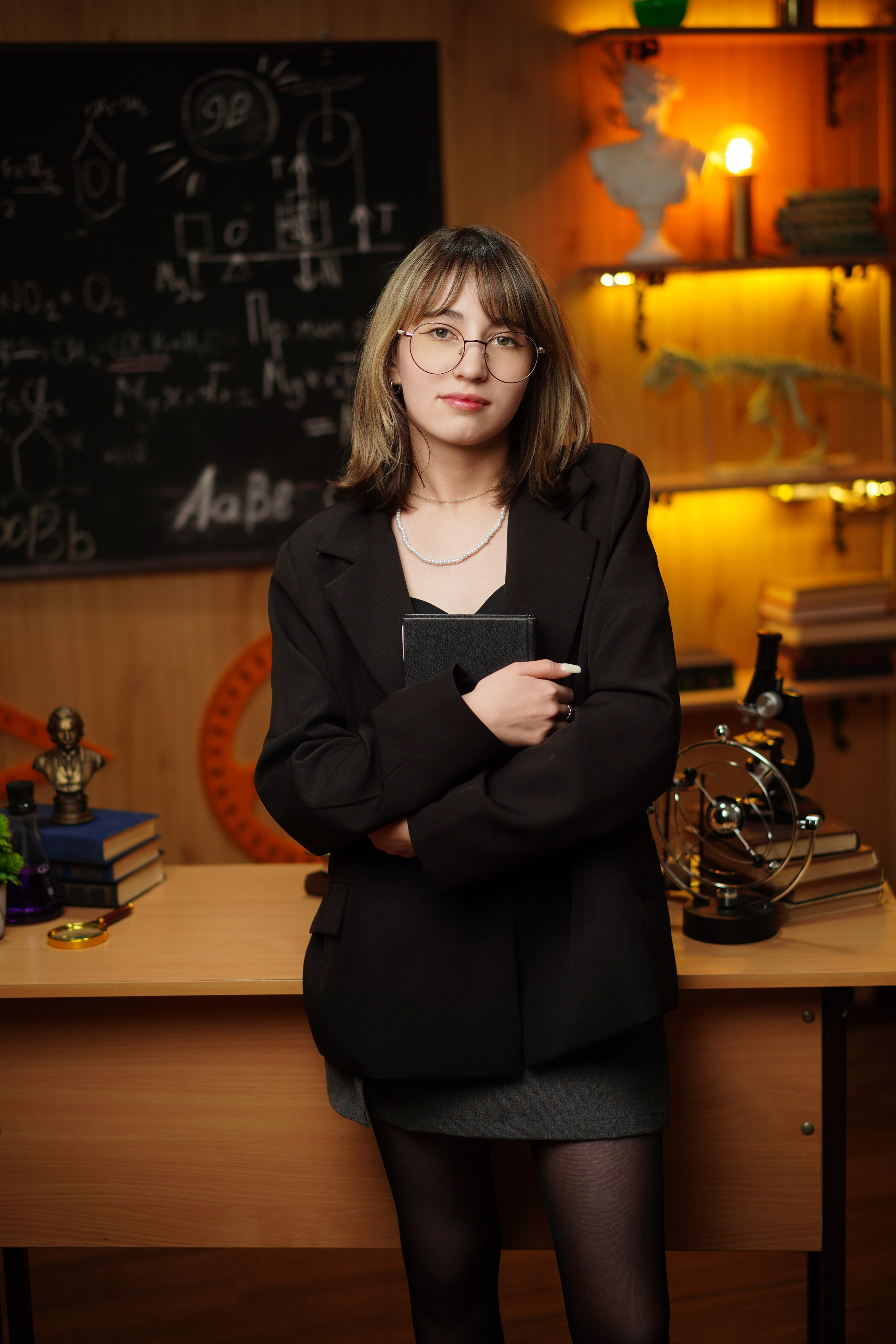 Стиль портрета в студии. GOTRA — выпускные альбомы в Тюмени