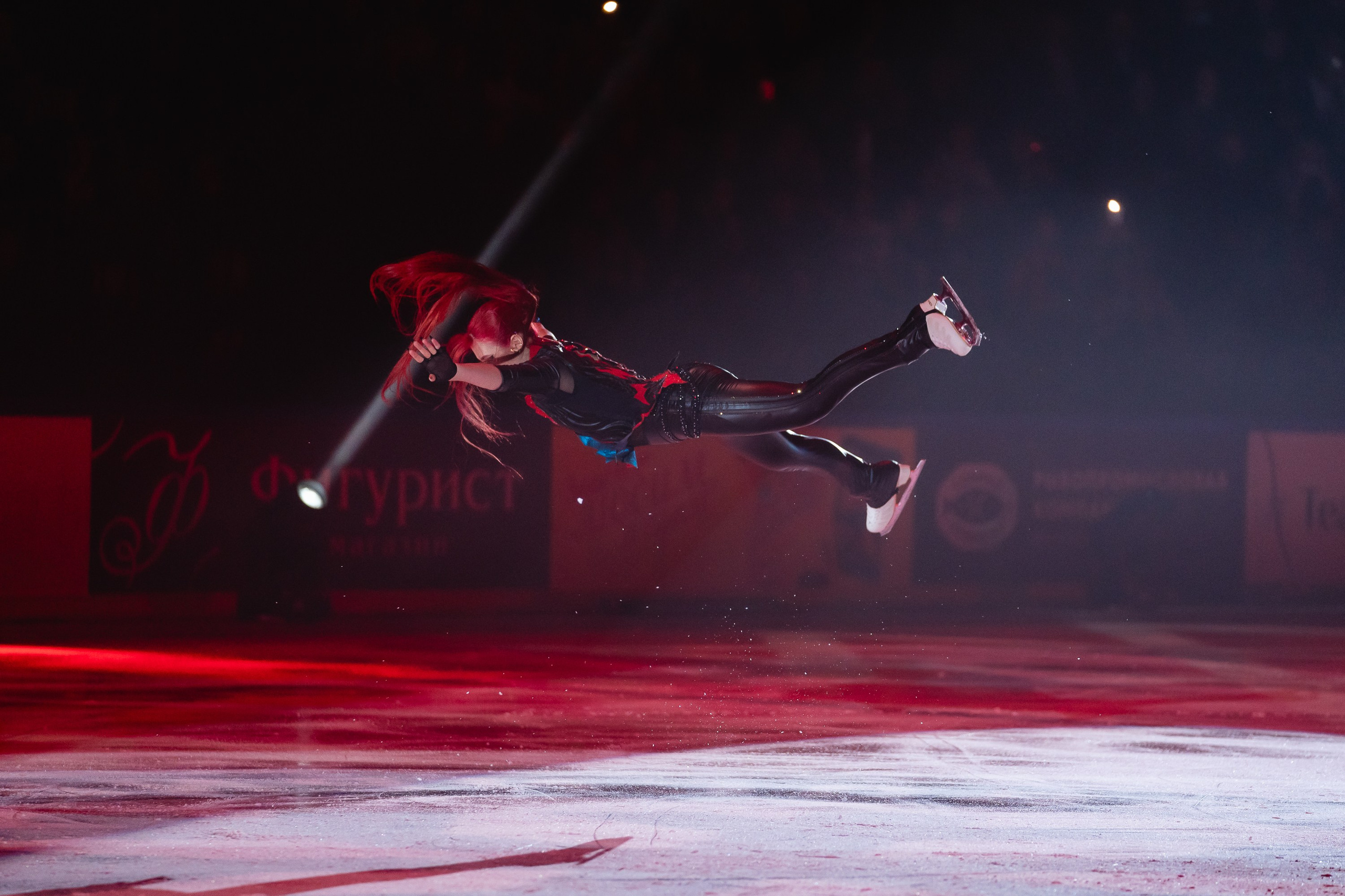 Шоу «Чемпионы на льду» в Новосибирске. Воробьева Ксения — Спортивный и танцевальный фотограф Новосибирск