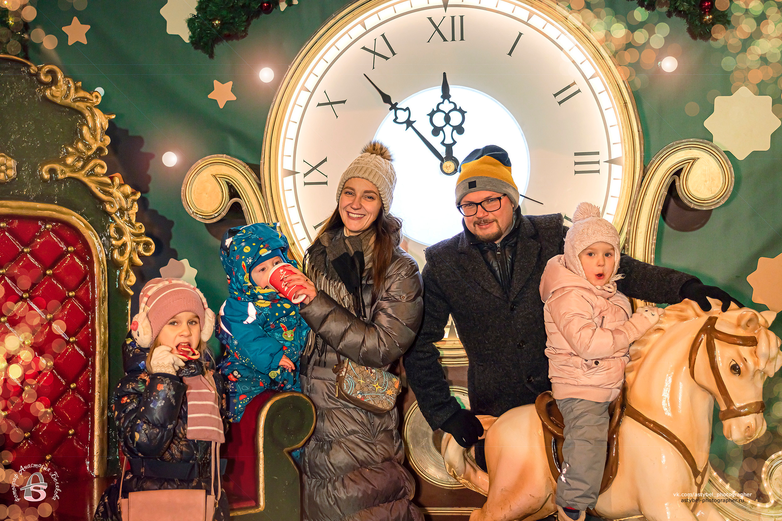 Новогодняя Love Story + семейная фотосессия Александры и её семьи в СПб. Фотограф Анастасия Белякова в Санкт-Петербурге и Гатчине