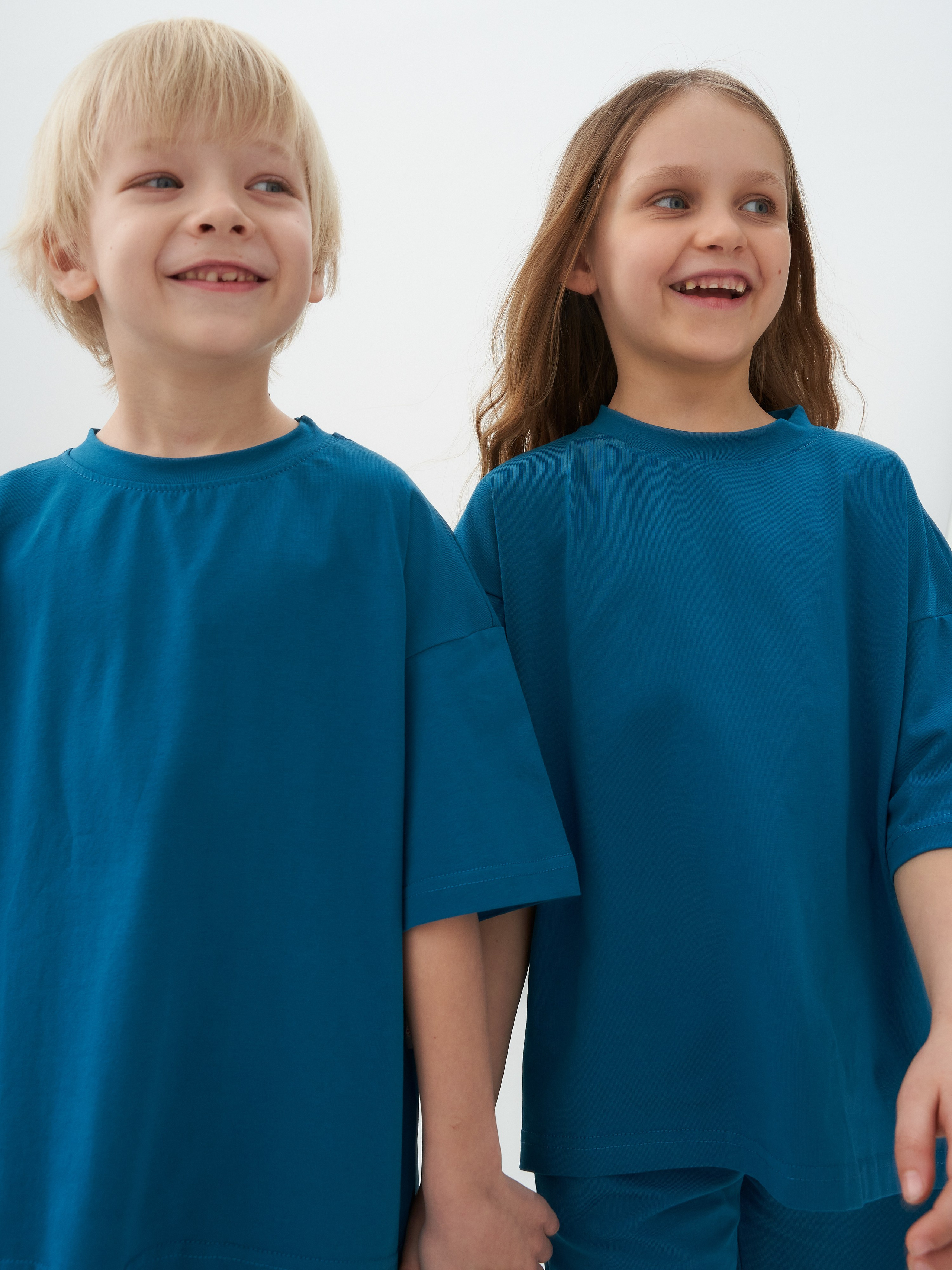 КЕЙС: Съемка для бренда детской одежды на WB. Контент для маркетплейсов и соцсетей. Фото и видео съемка