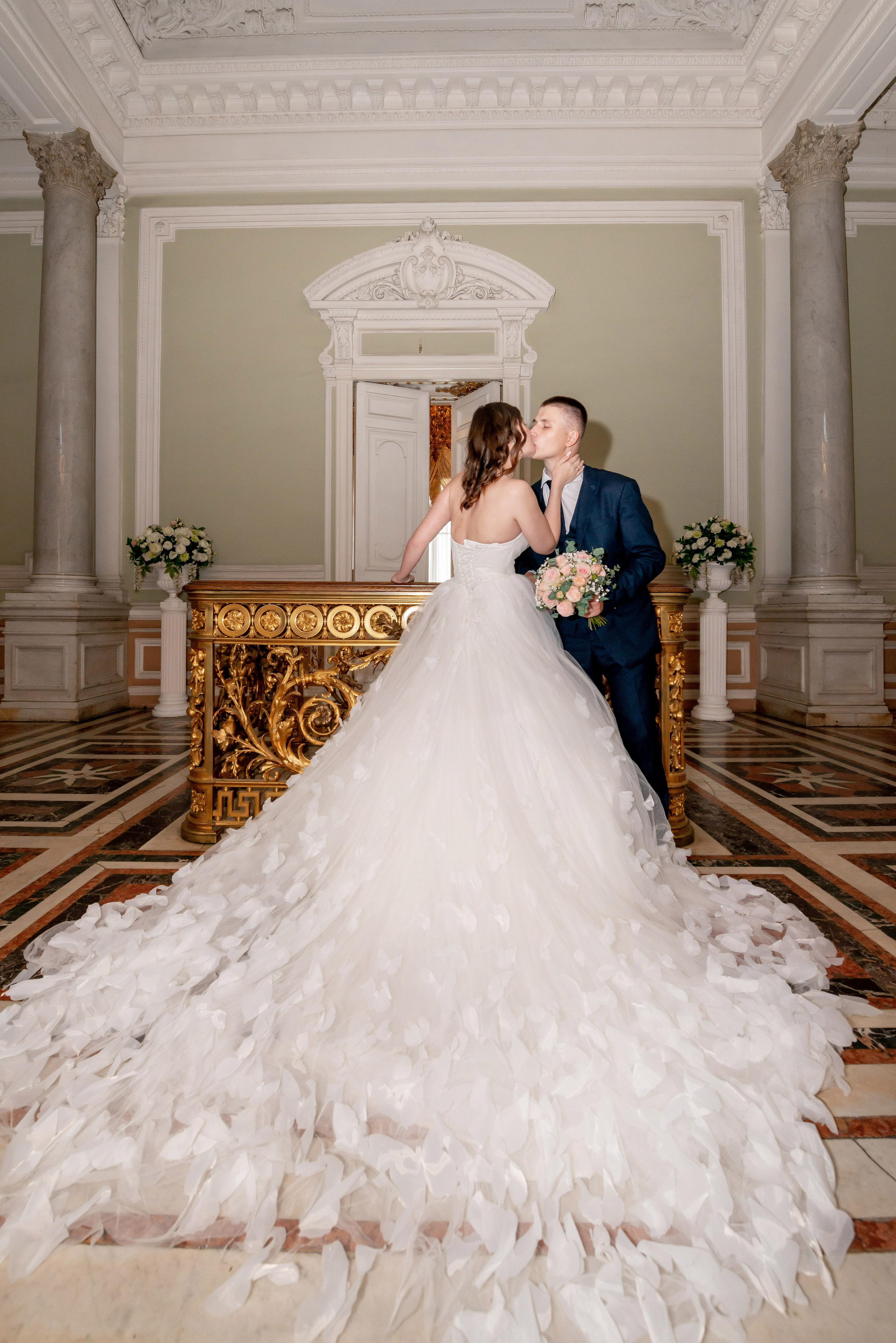 Зажигательная и динамичная свадебная фотосессия Анастасии и Максима. Портретный, семейный и свадебный фотограф в Санкт-Петербурге и в Пушкине Ширяев Денис